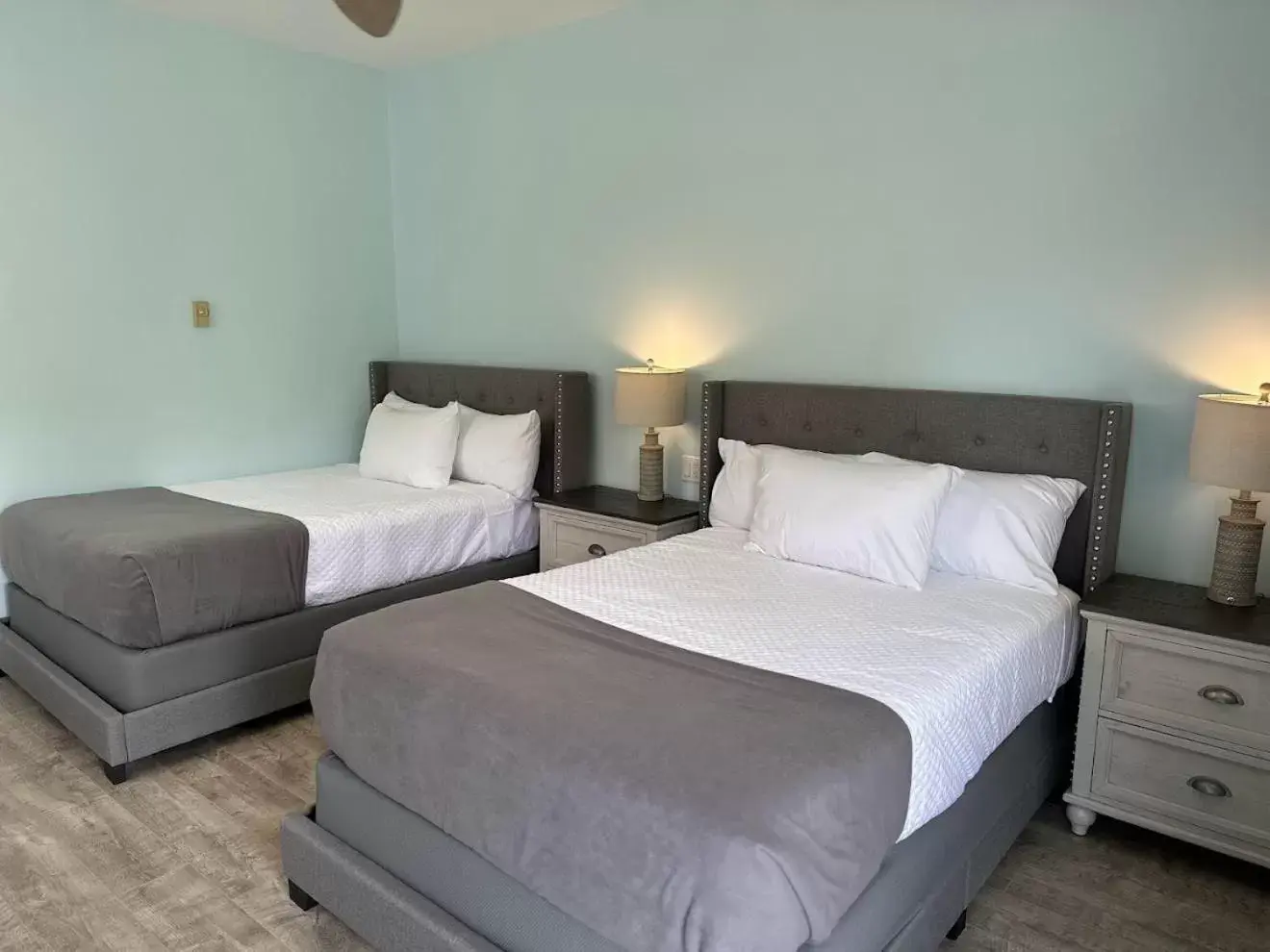 Deluxe Double Room in The General Stanton Inn Deluxe Double Room in The General Stanton Inn