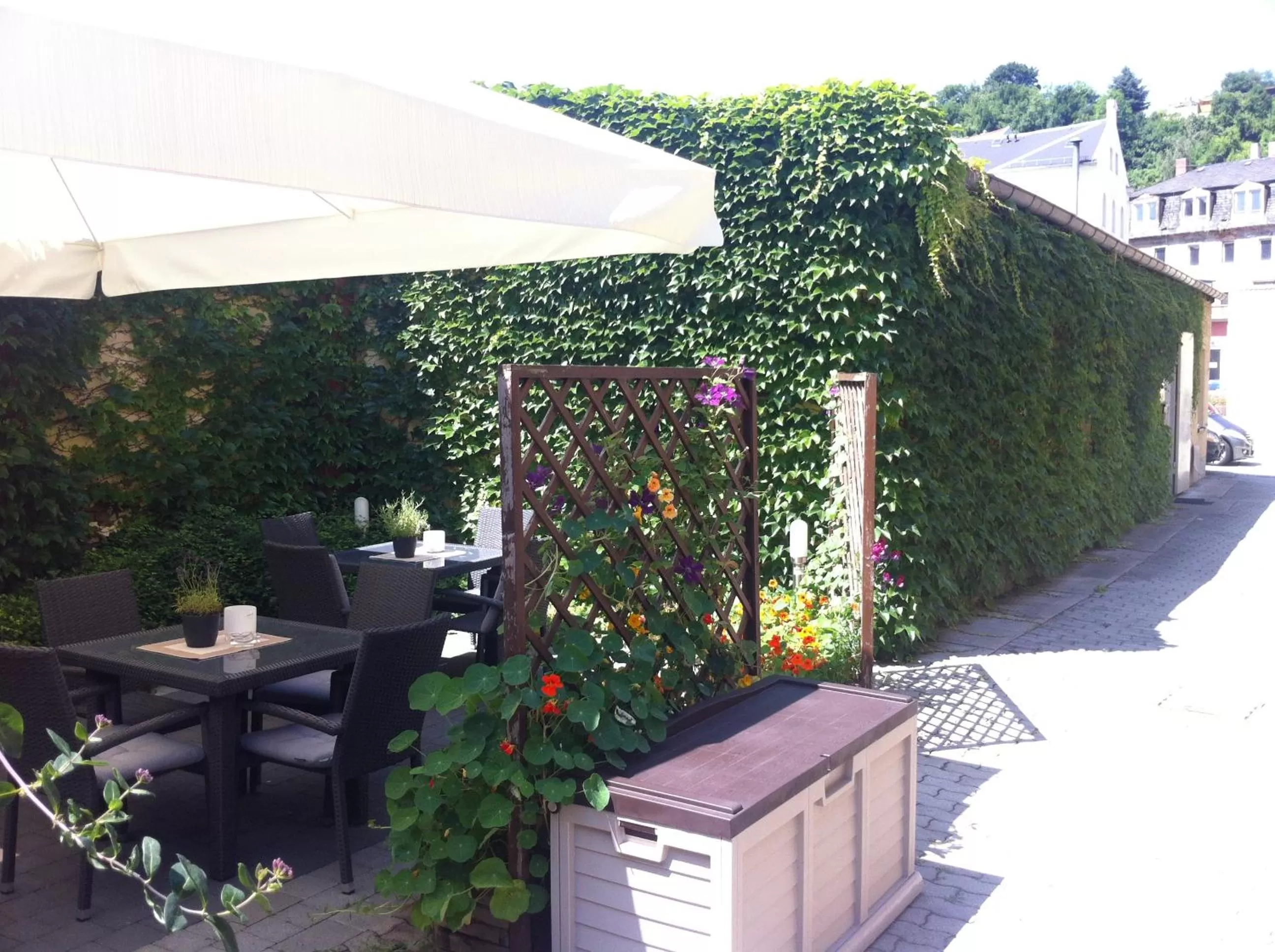 Patio in An der Porzellan-Manufaktur Pension