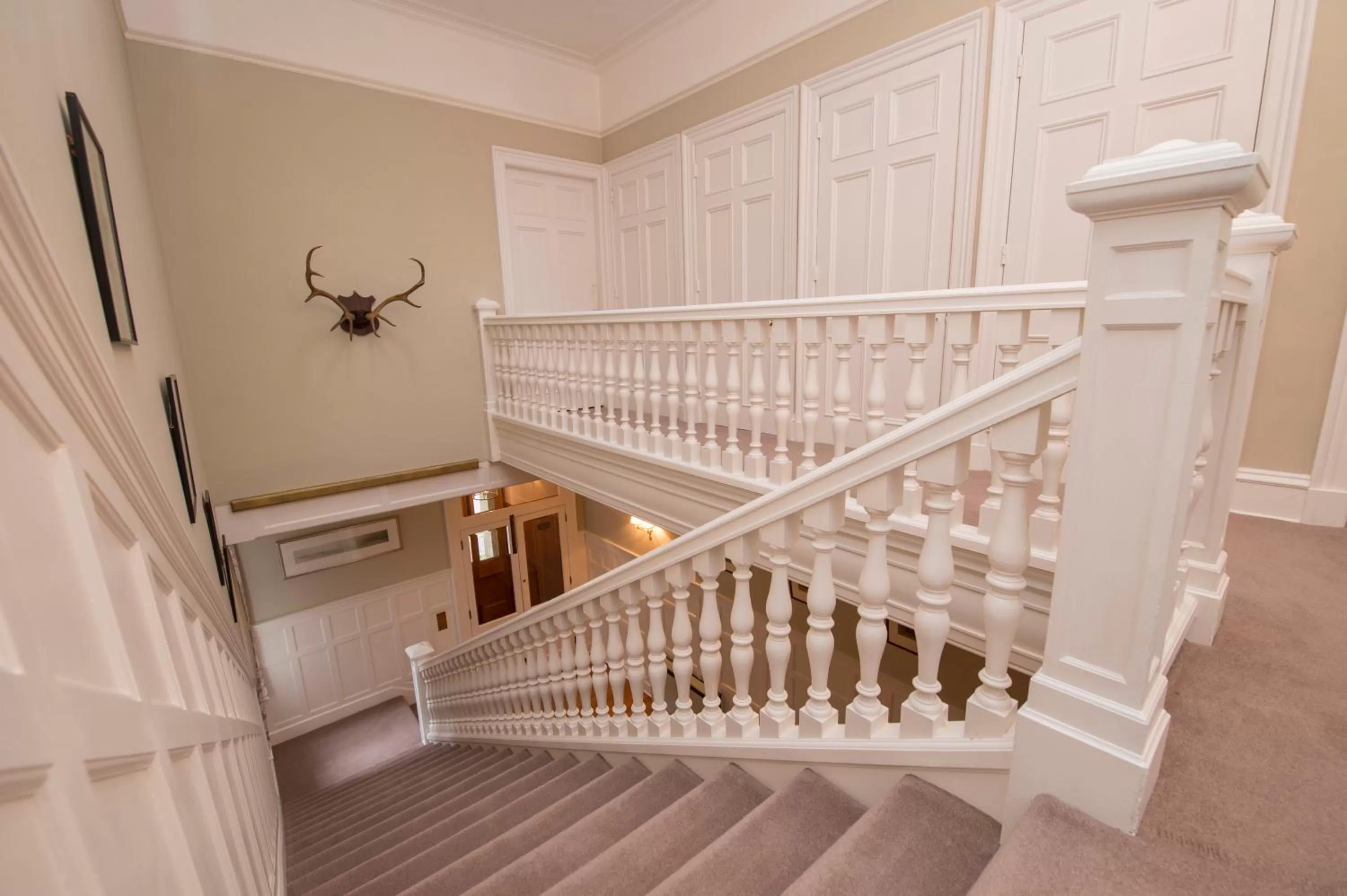 Decorative detail in Lys-Na-Greyne Country House