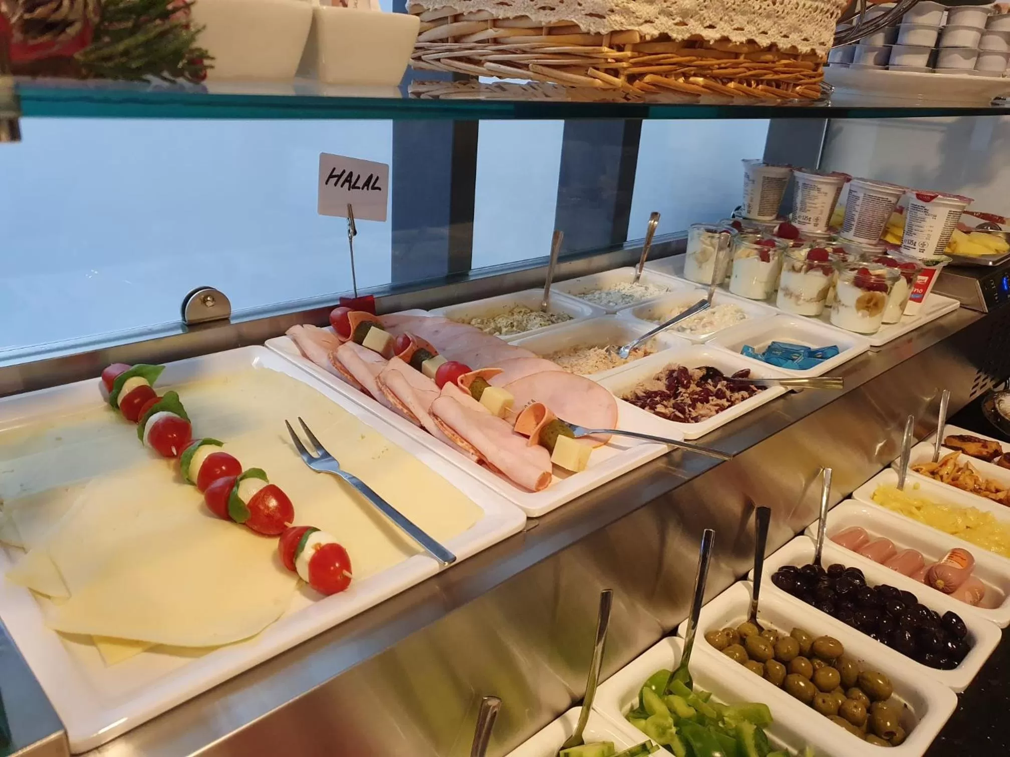 Buffet breakfast in Hotel Kreis Residenz München