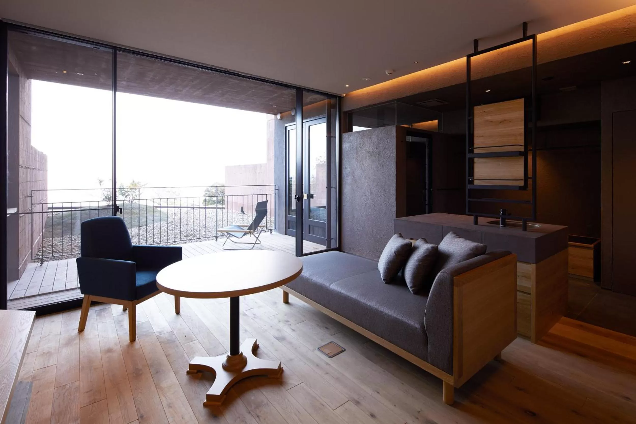 Seating area in SEKIYA RESORT Galleria Midobaru