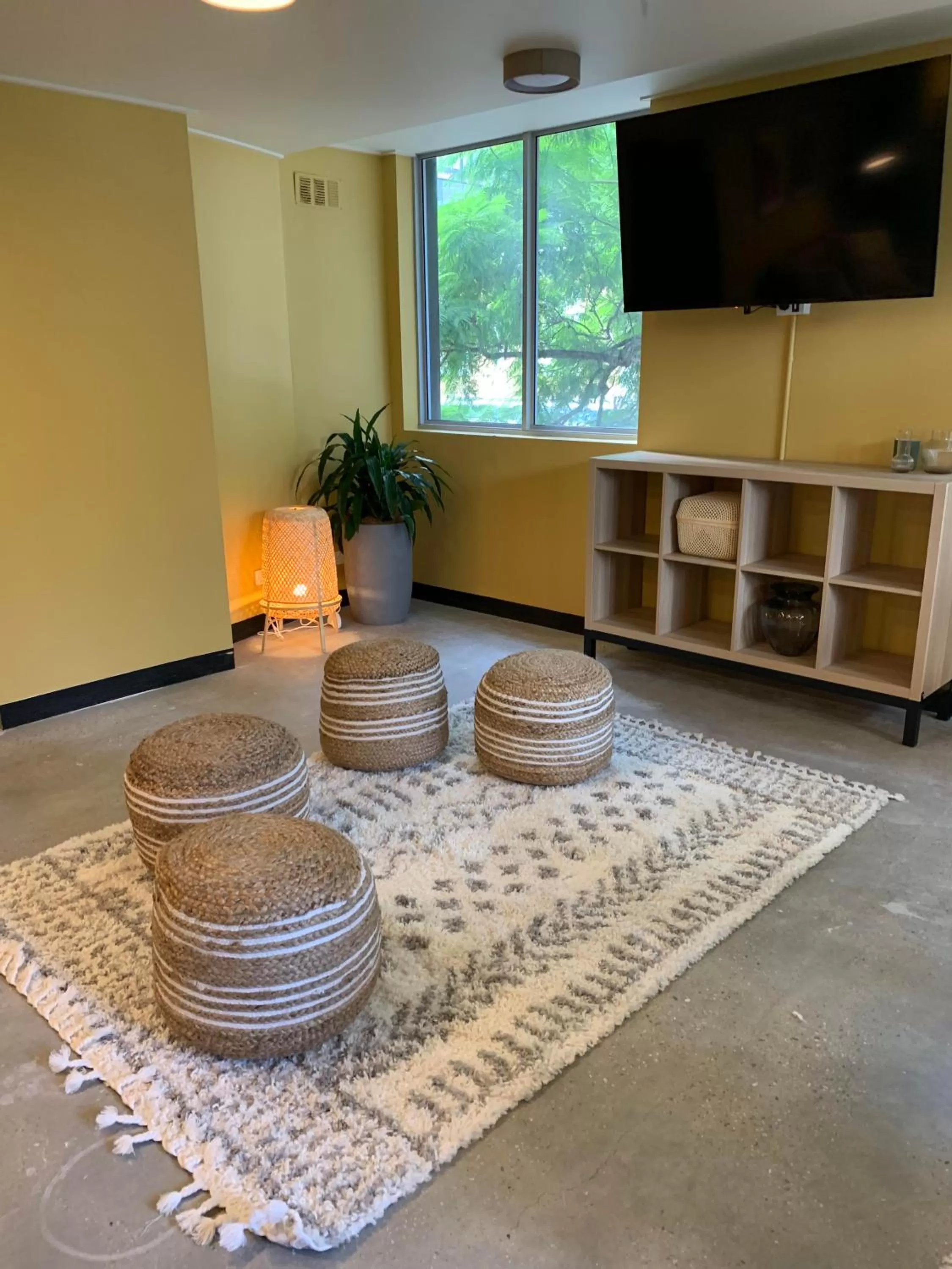 Business facilities in Roamer Brisbane