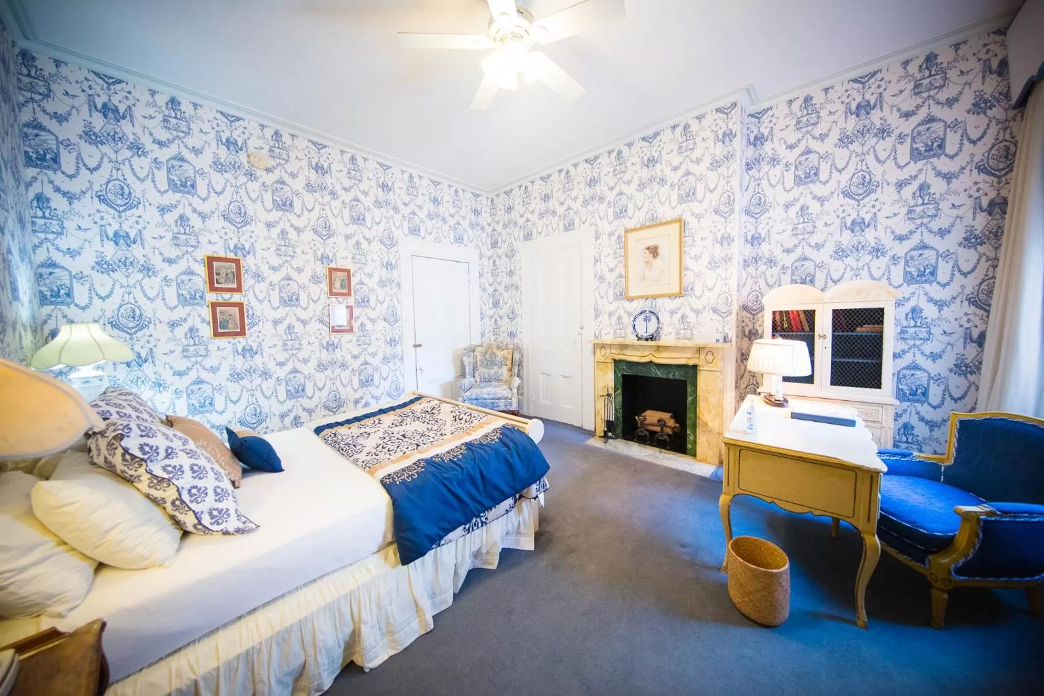 Photo of the whole room in La Reserve Bed and Breakfast