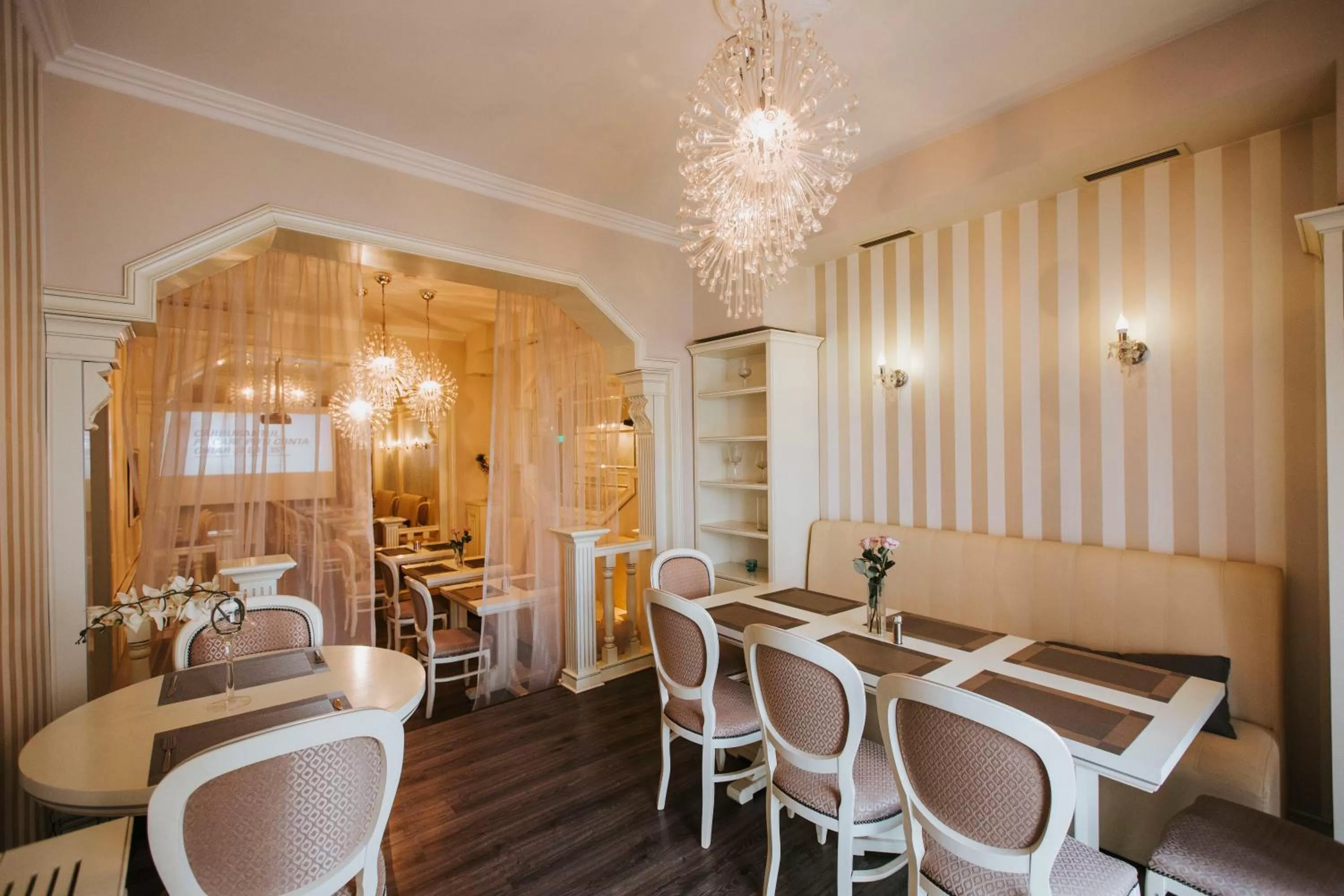 Restaurant/places to eat in Vila Cornelia