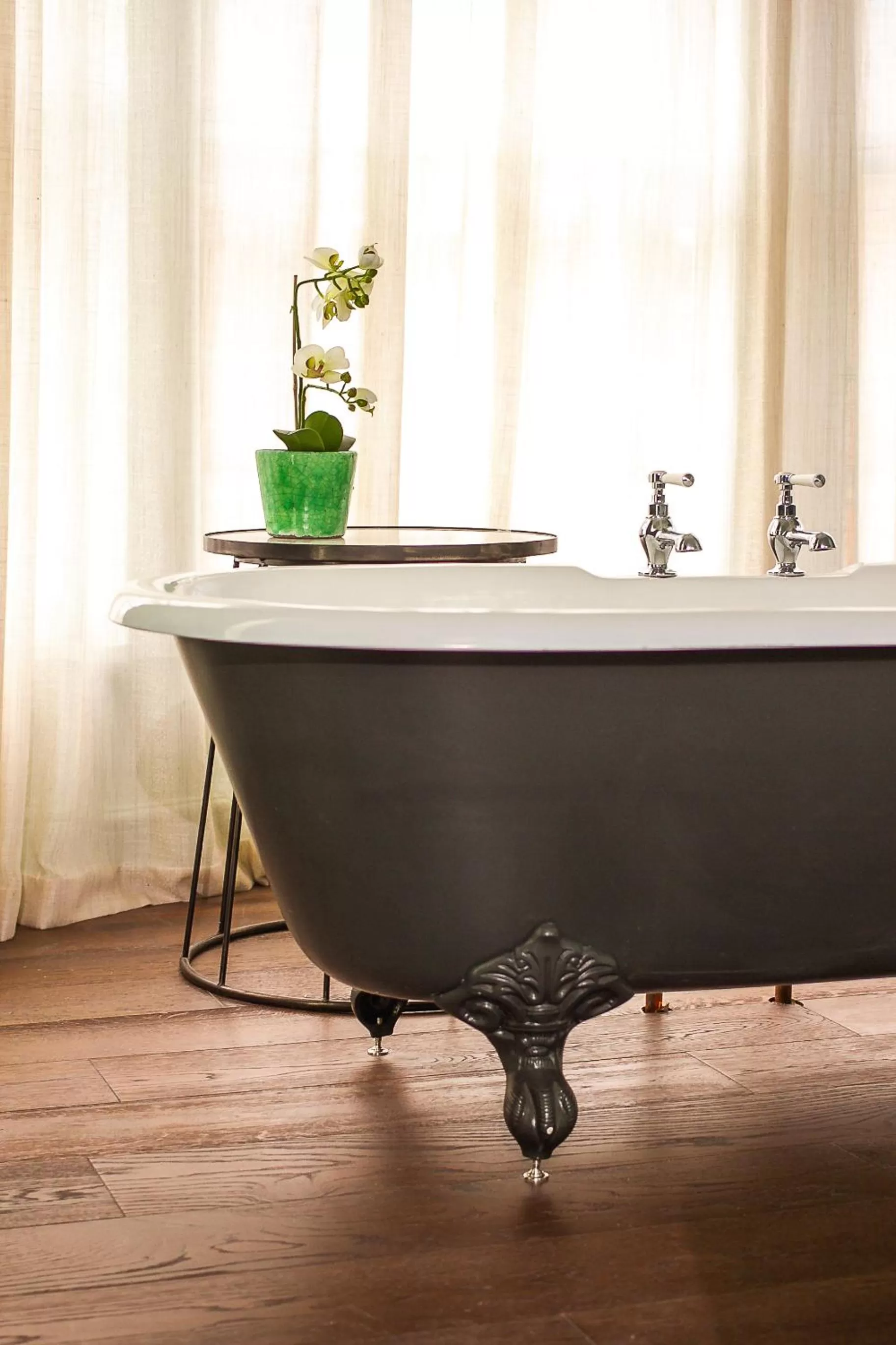 Bath, Bathroom in The King's Arms