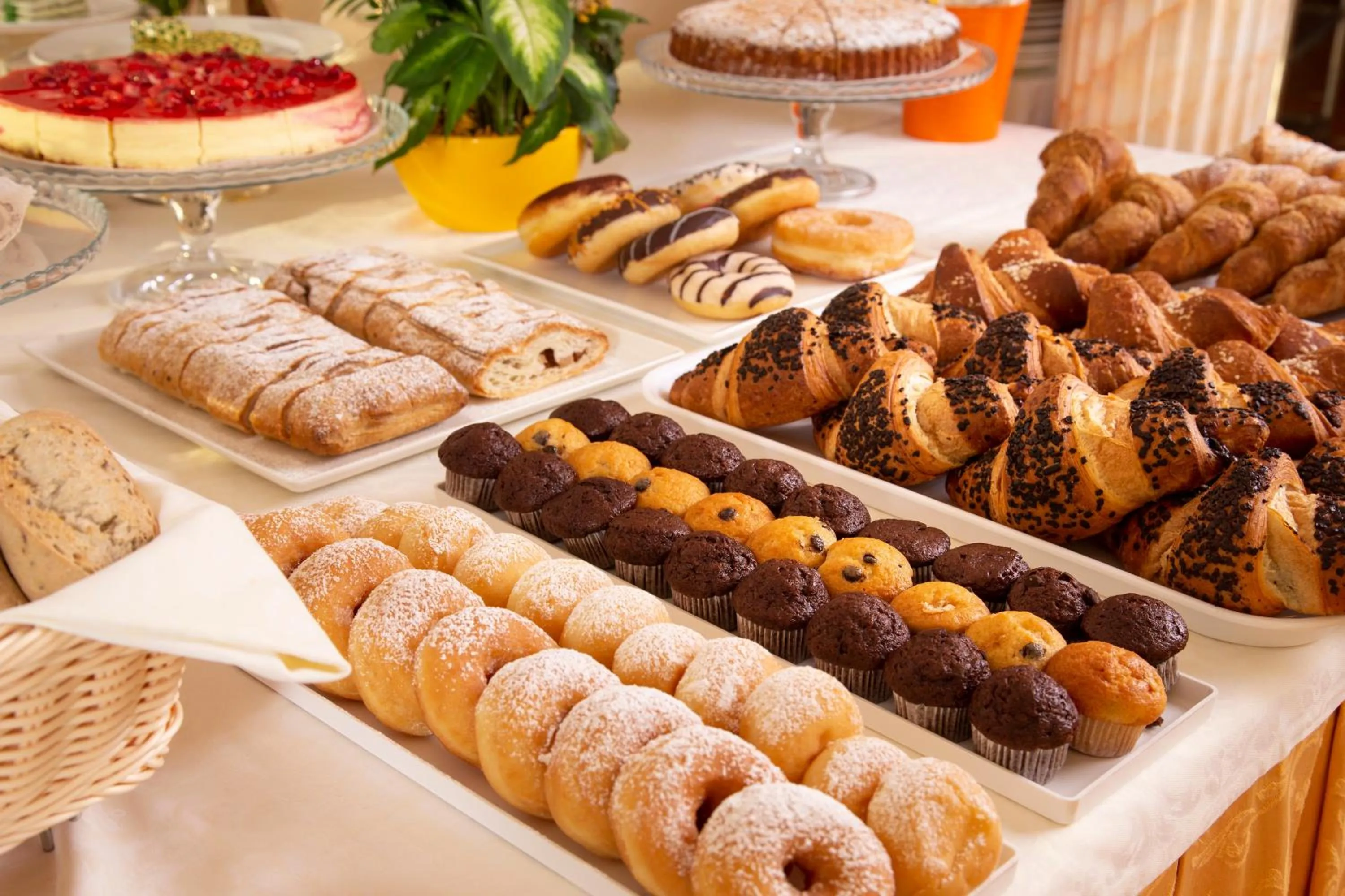 Breakfast in Hotel Gallia Palace