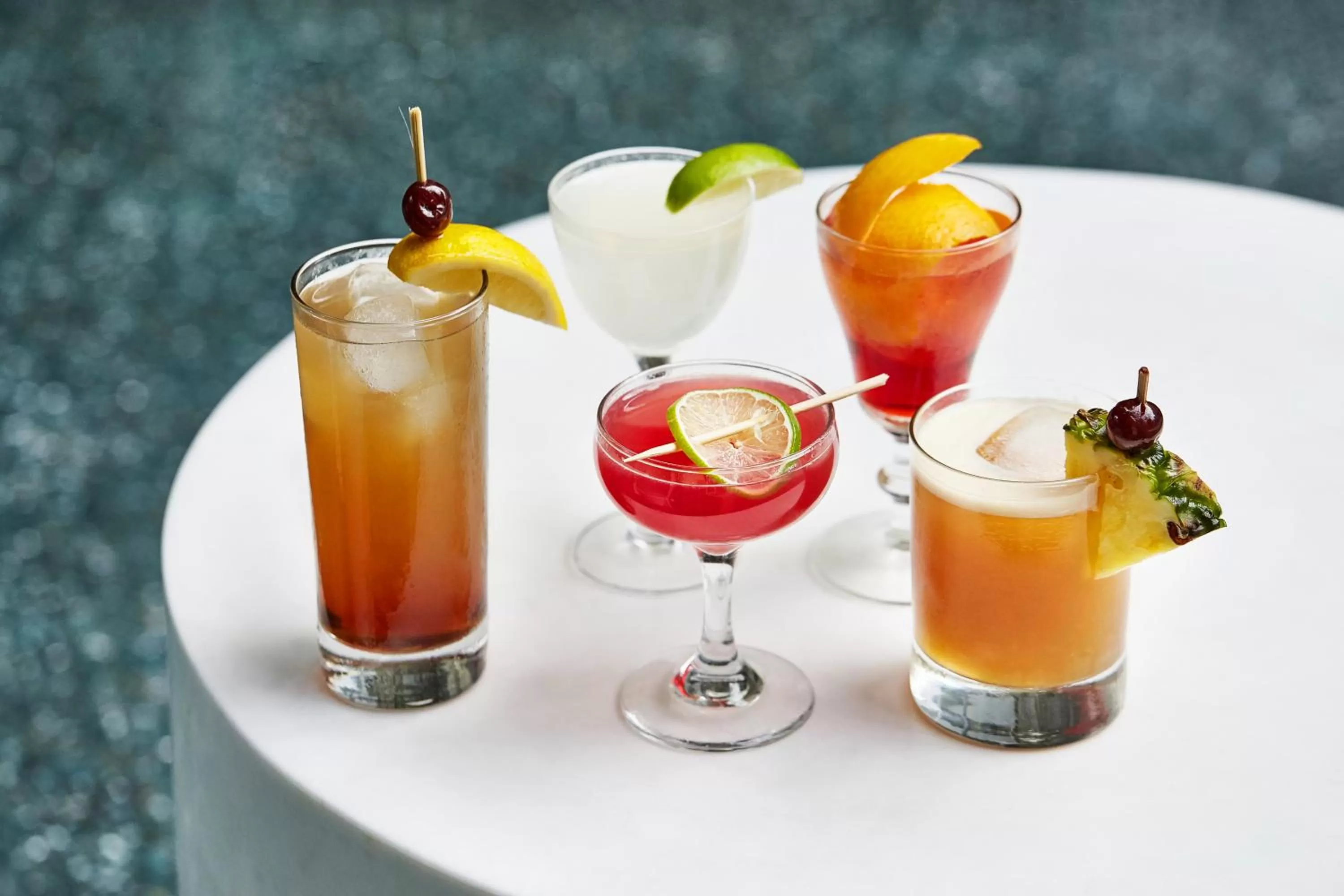 Alcoholic drinks in Avalon Hotel Beverly Hills, a Member of Design Hotels