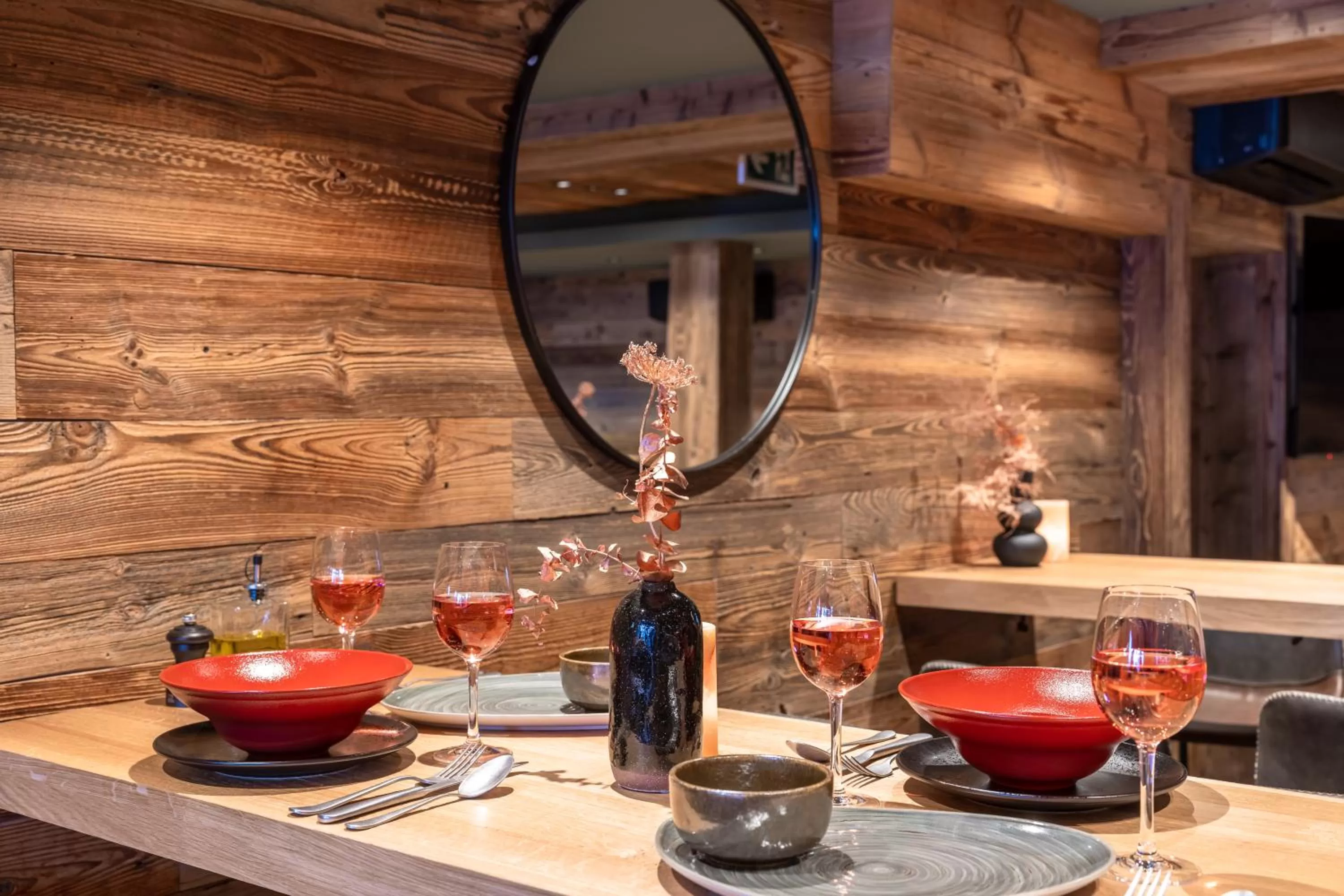 Lounge or bar, Restaurant/Places to Eat in No 8 Bed & Bar