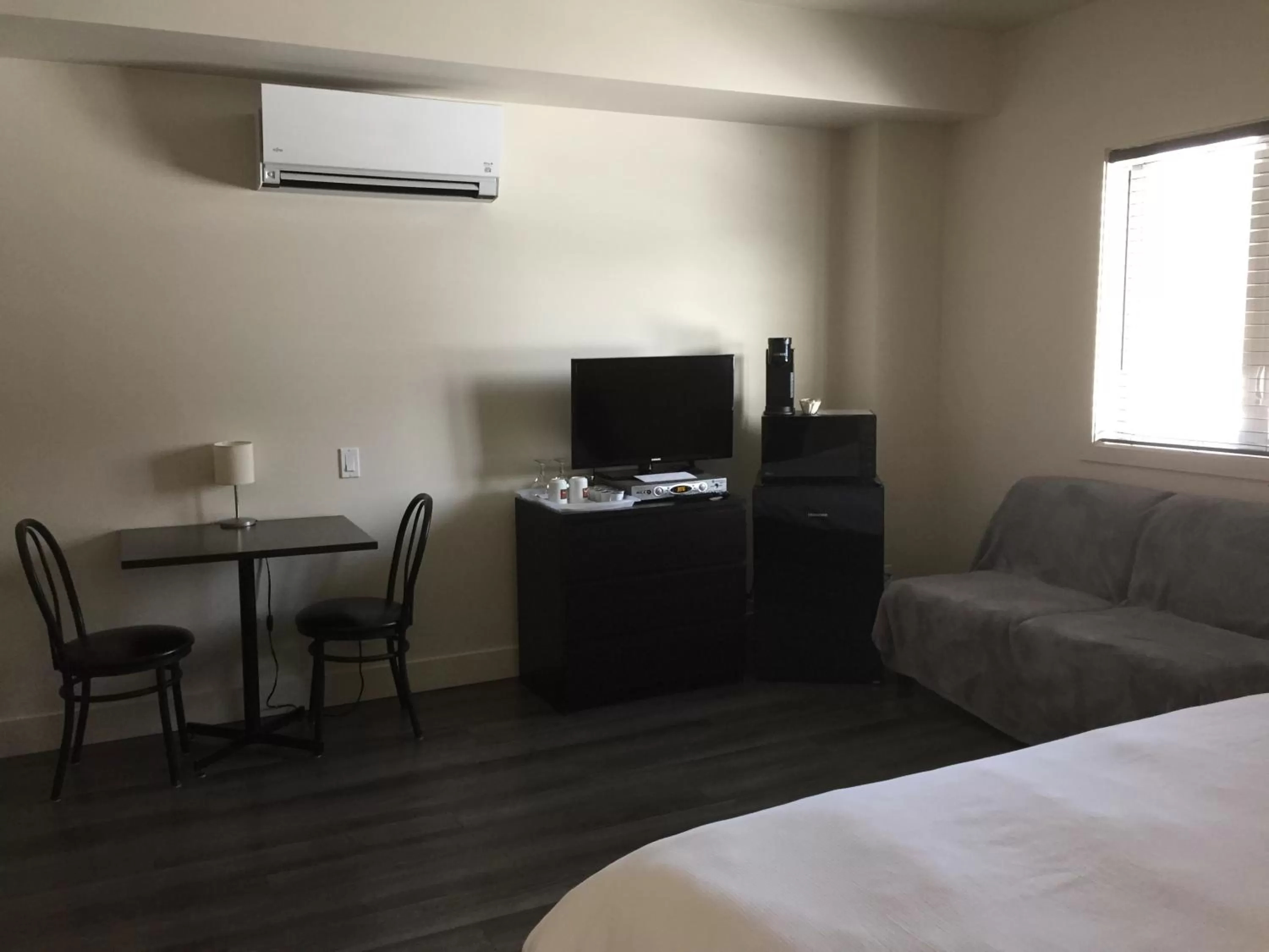 Bed in Orange Bistro