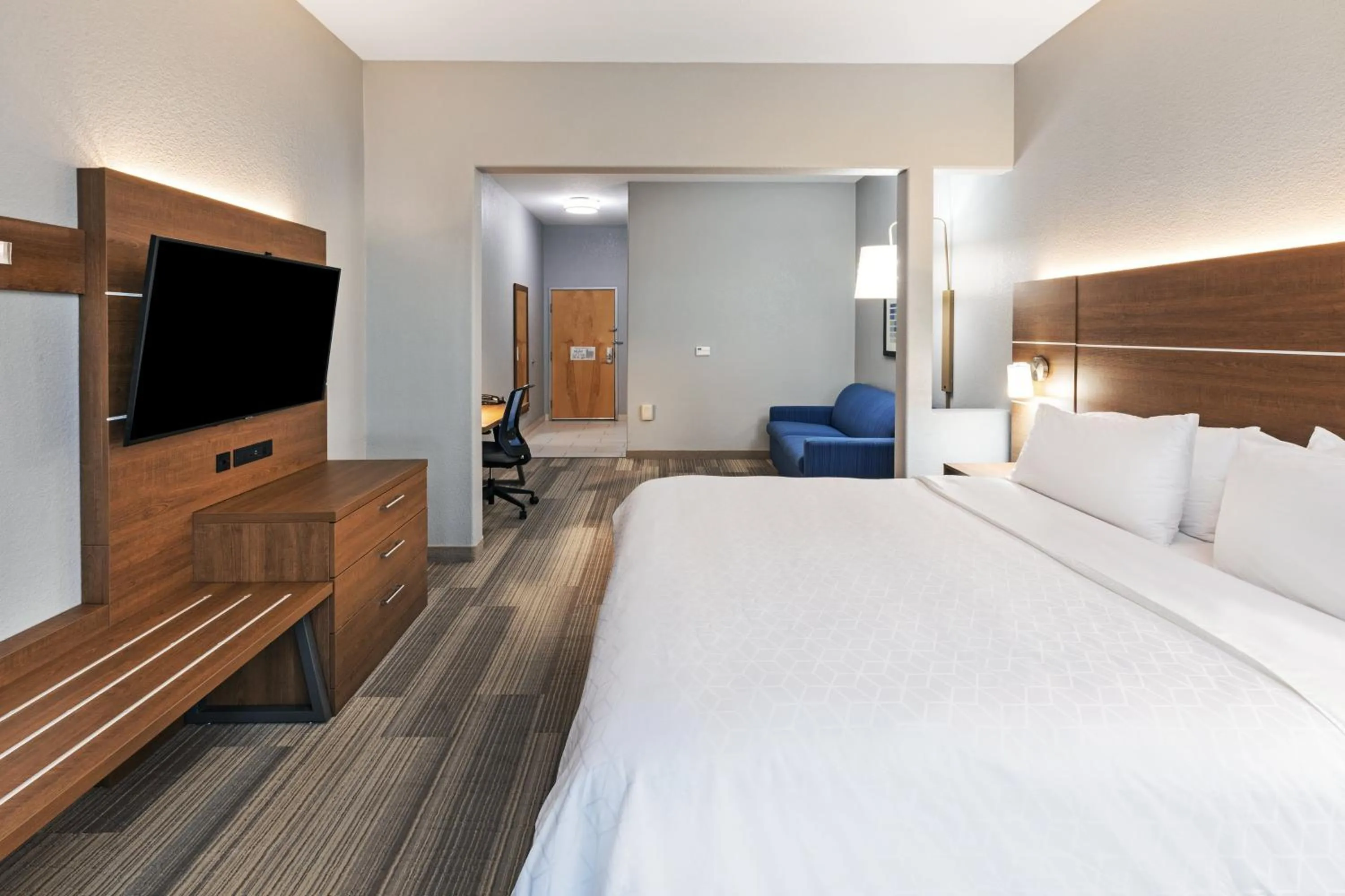 Photo of the whole room, Bed in Holiday Inn Express Hotel & Suites Austin NE-Hutto by IHG