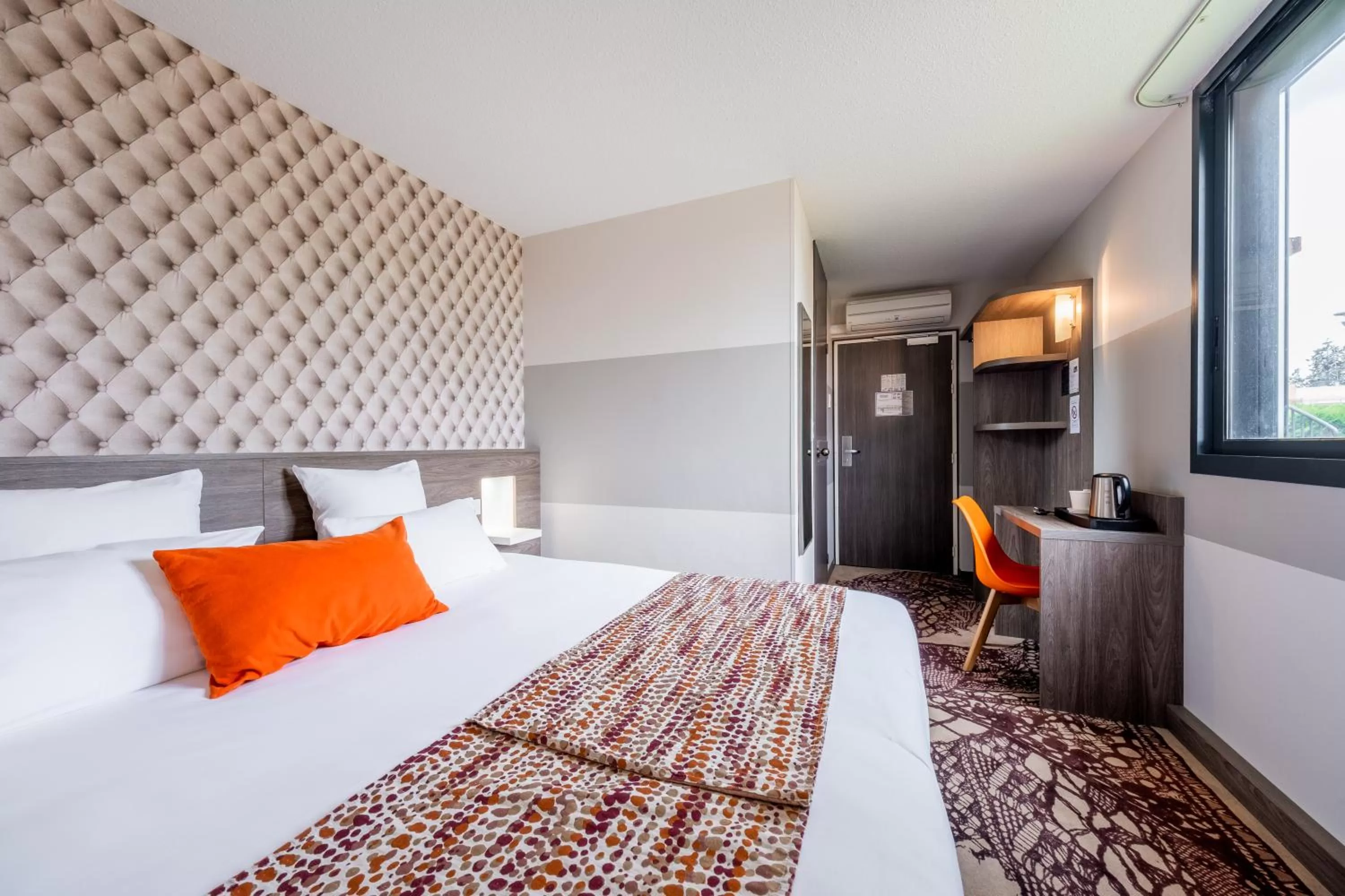 Bed in Best Western Hôtel Agen Le Passage, Agen Sud