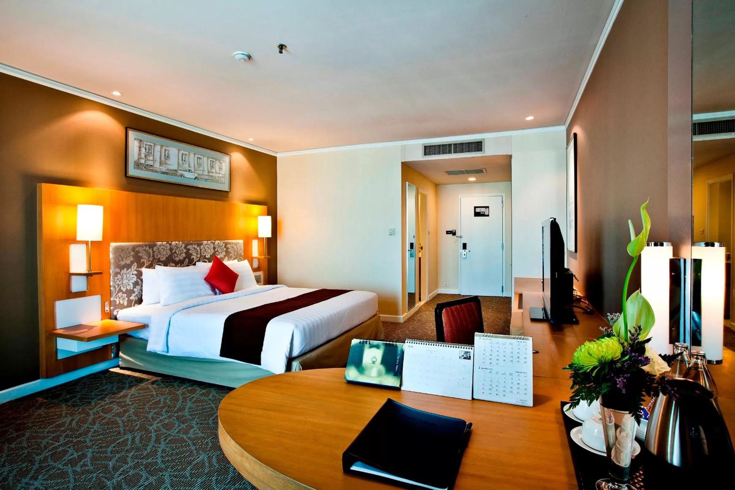 Photo of the whole room, Bed in Royal Princess Larn Luang - SHA Extra Plus