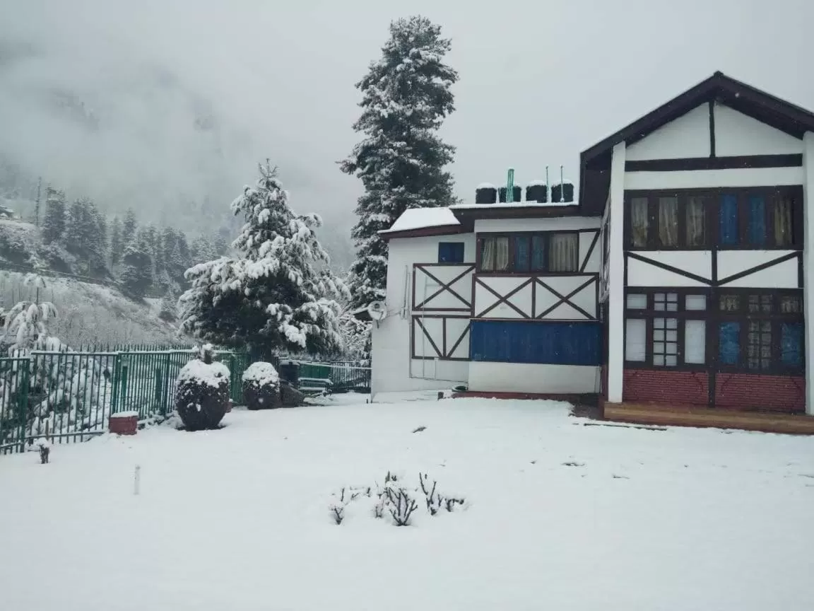 Facade/entrance in Walisons Peace Resort