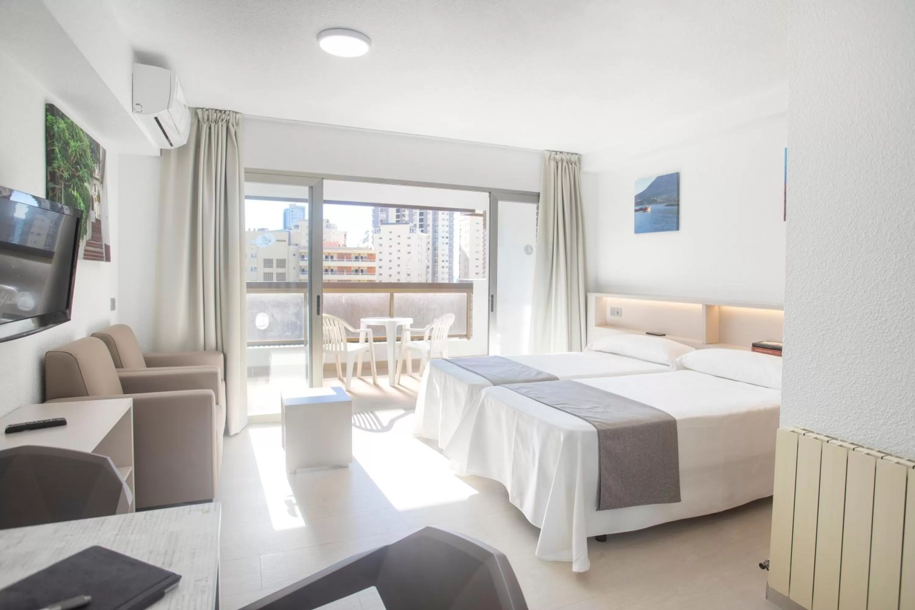 Photo of the whole room, Bed in Aparthotel BCL Levante Club