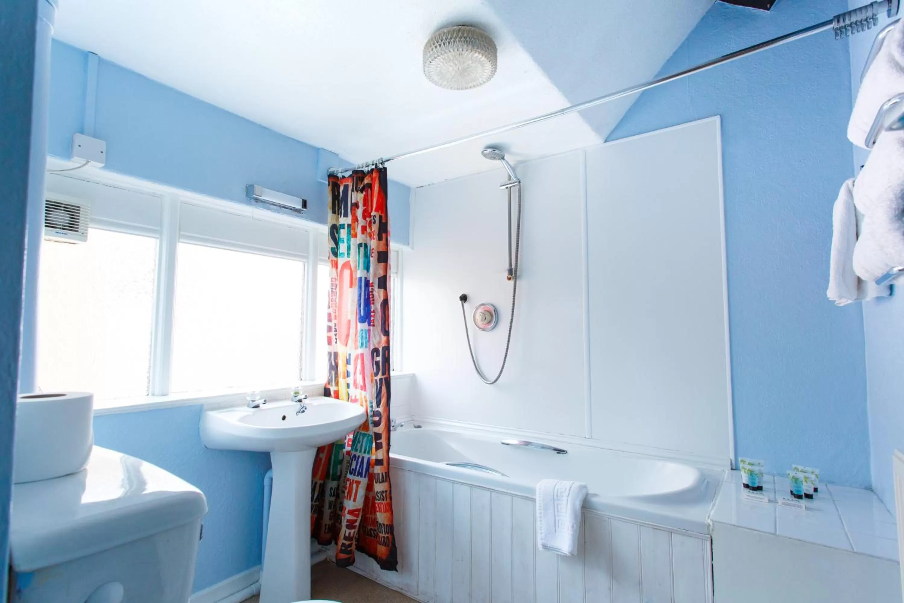 Bathroom in The Saddle Inn