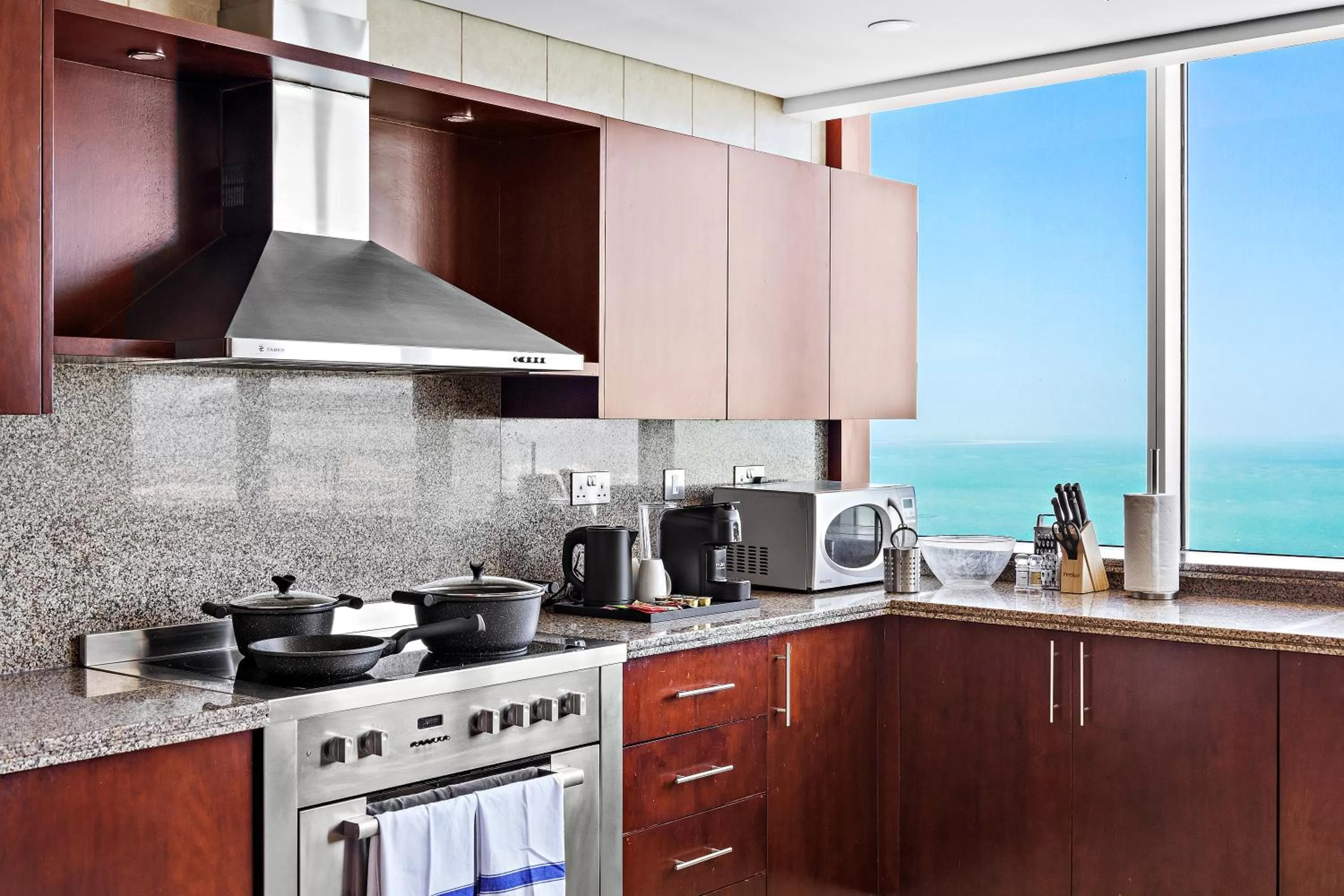 Kitchen or kitchenette in Blue Beach Tower The Walk JBR