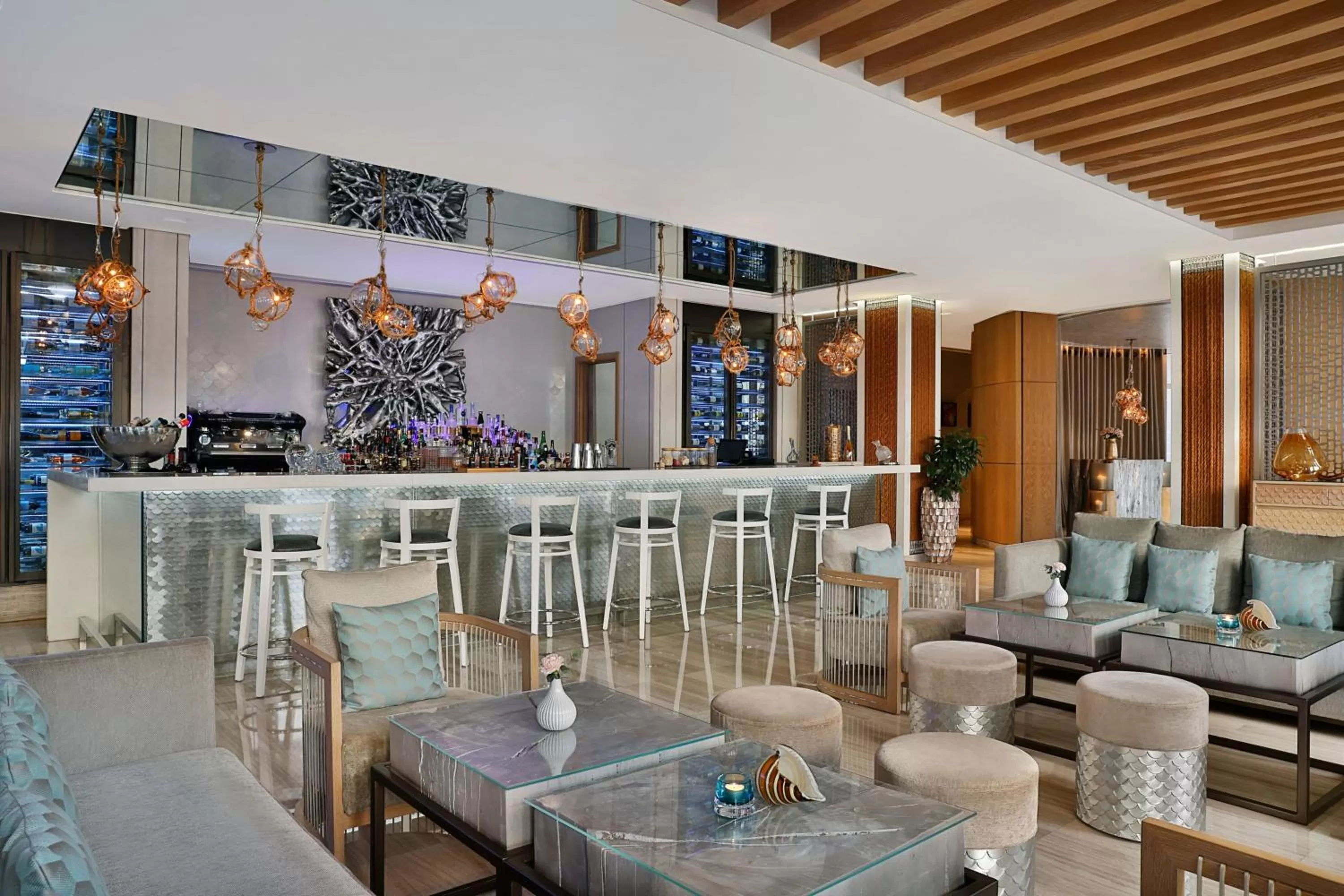 Lounge or bar in The St. Regis Abu Dhabi