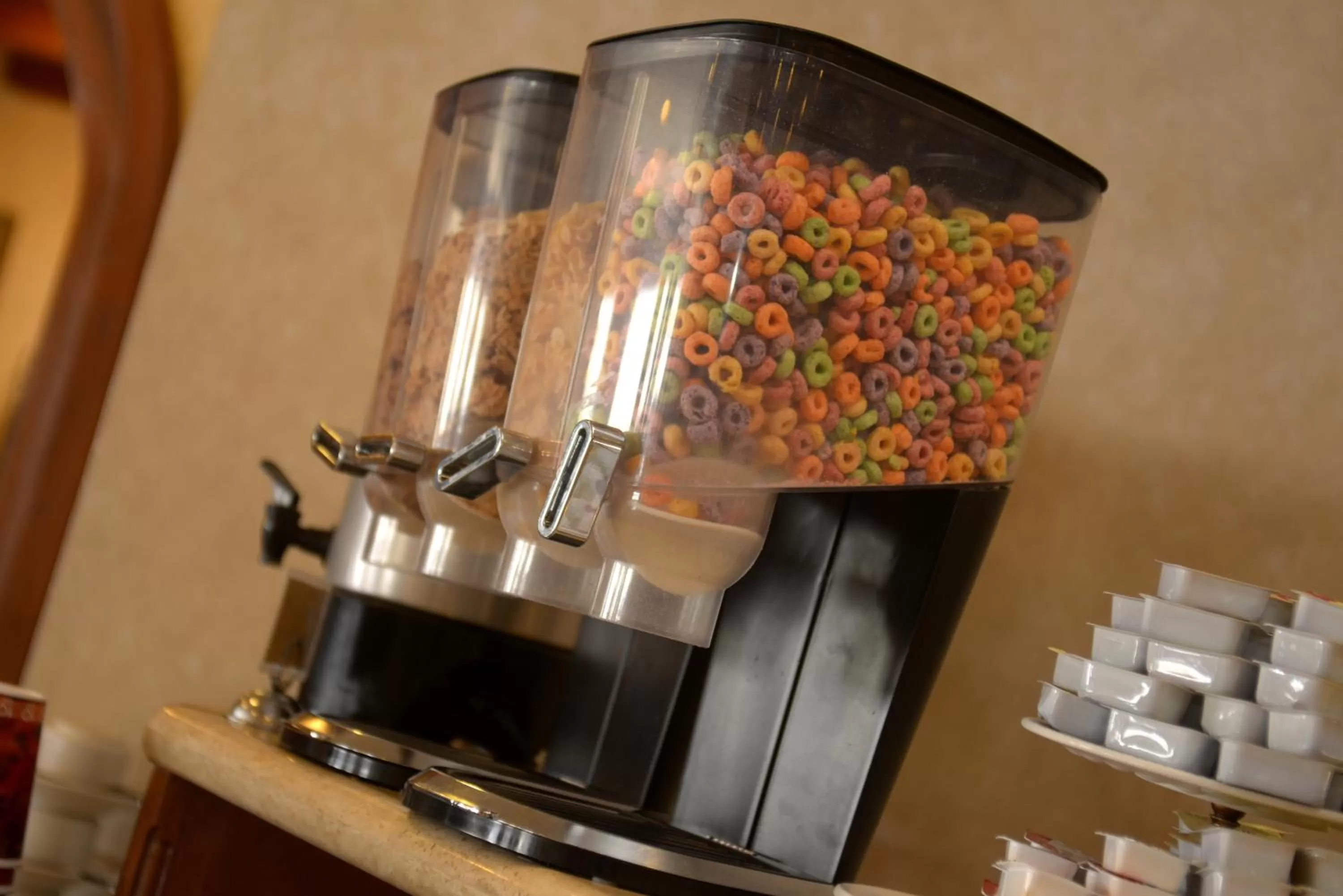 Buffet breakfast in Fresno Galerias