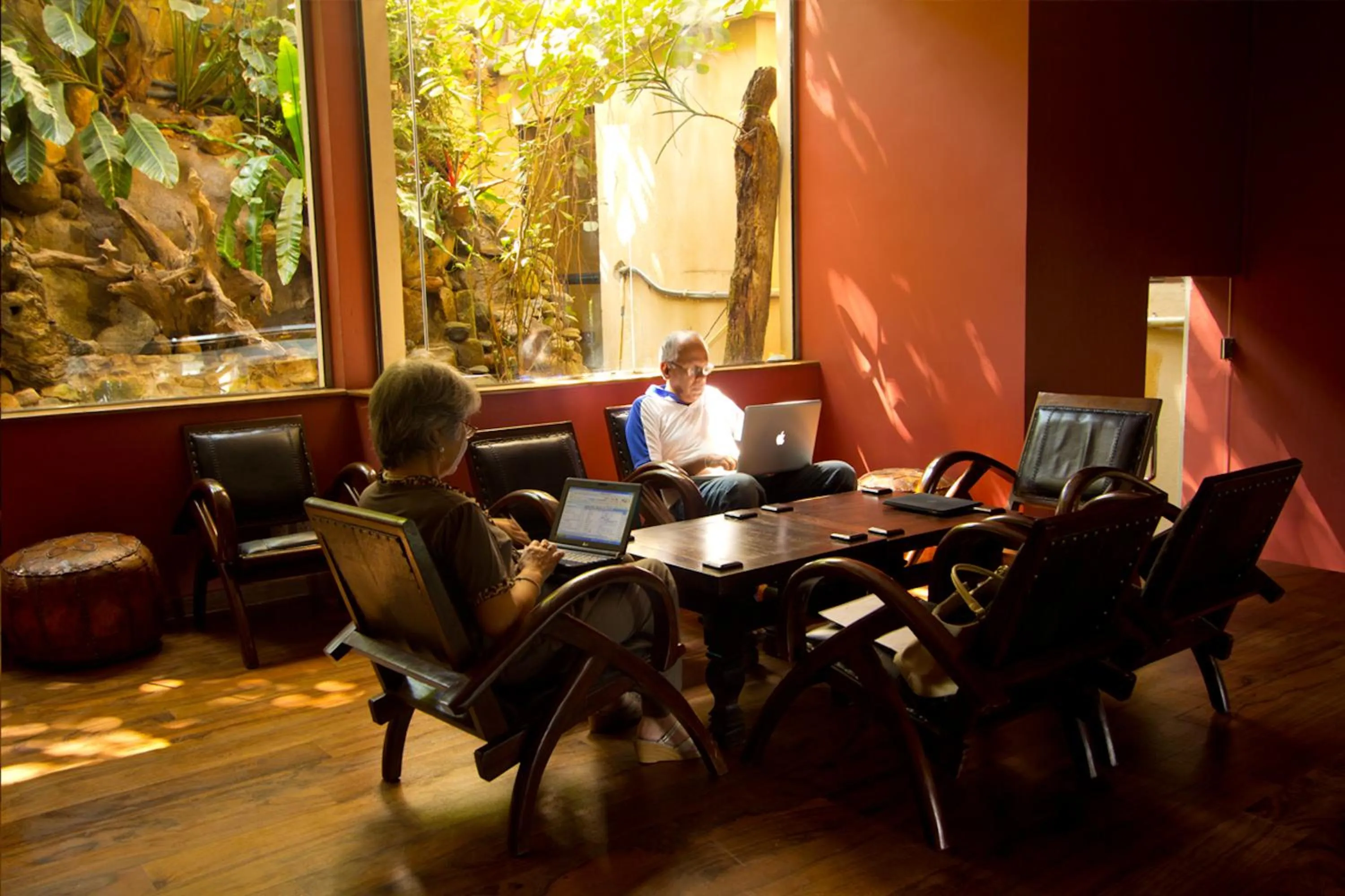 Guests in Randholee Resort & Spa