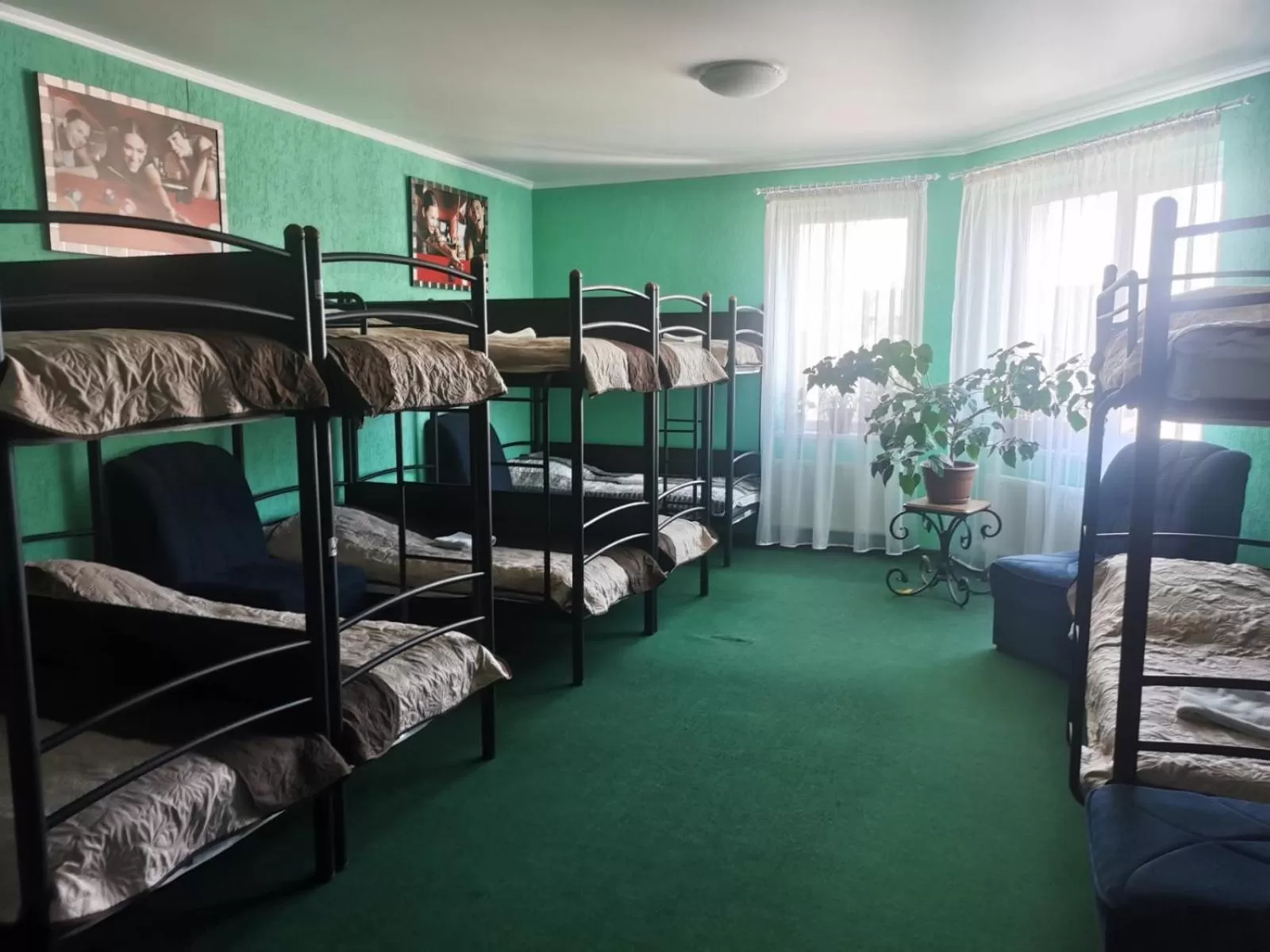 Bed in Monte-Kristo Hotel