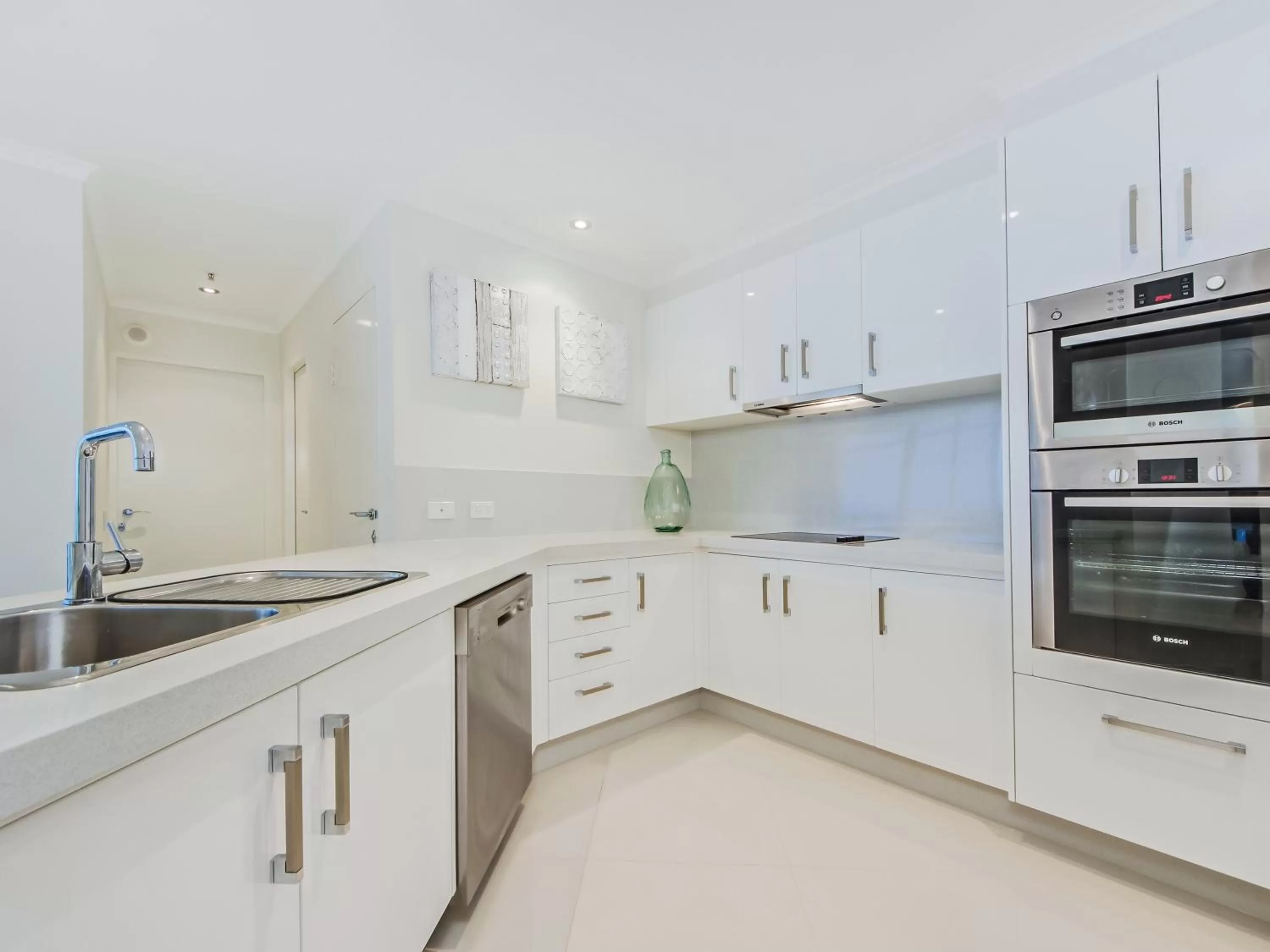 Kitchen or kitchenette in Oceana On Broadbeach