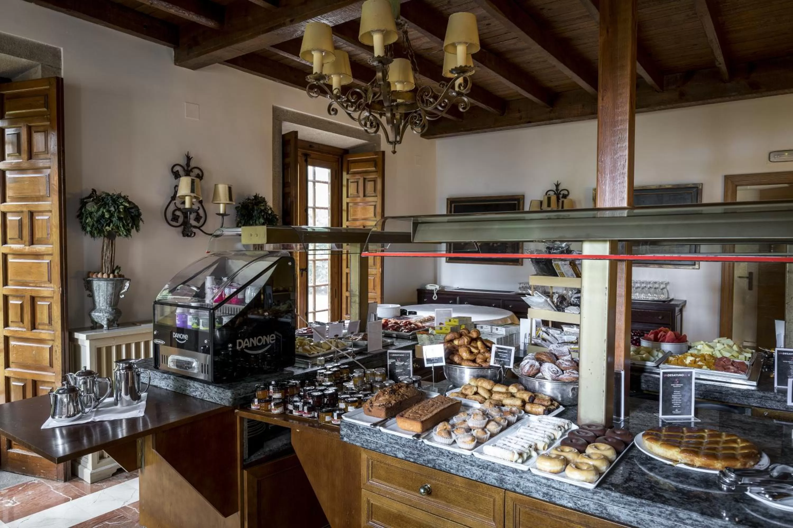 Buffet breakfast in Parador de Cambados