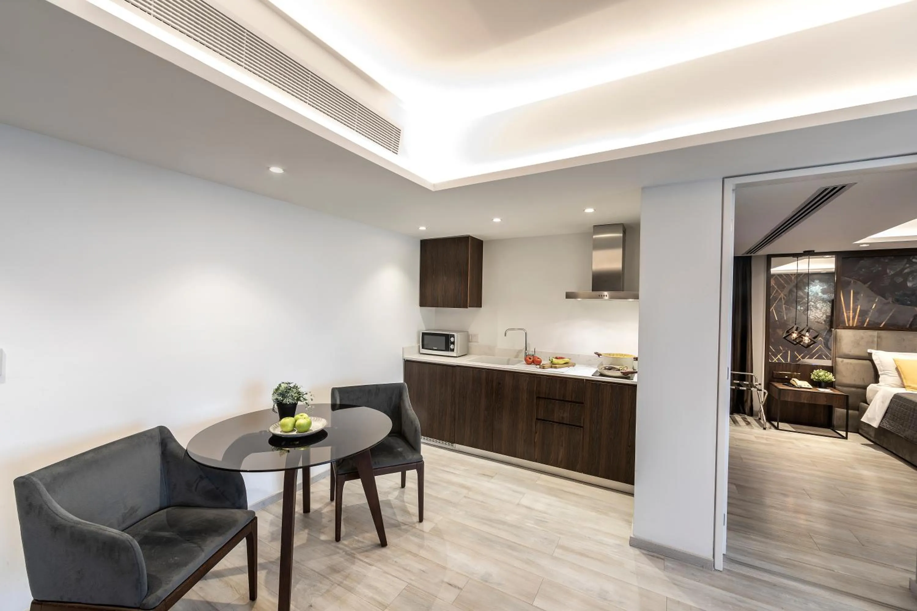 Kitchen or kitchenette in Almond Business Hotel