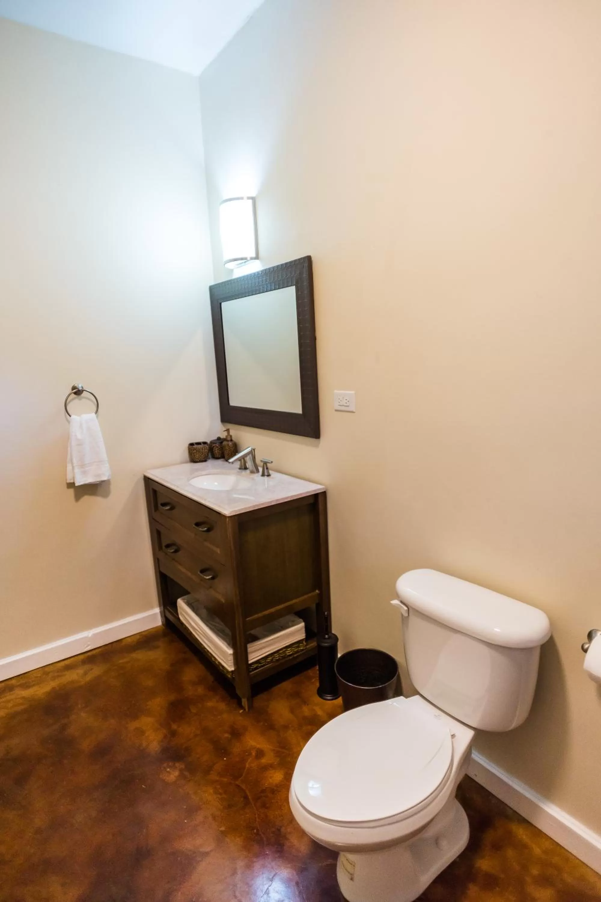 Bathroom in Blue Paloma Bed & Breakfast