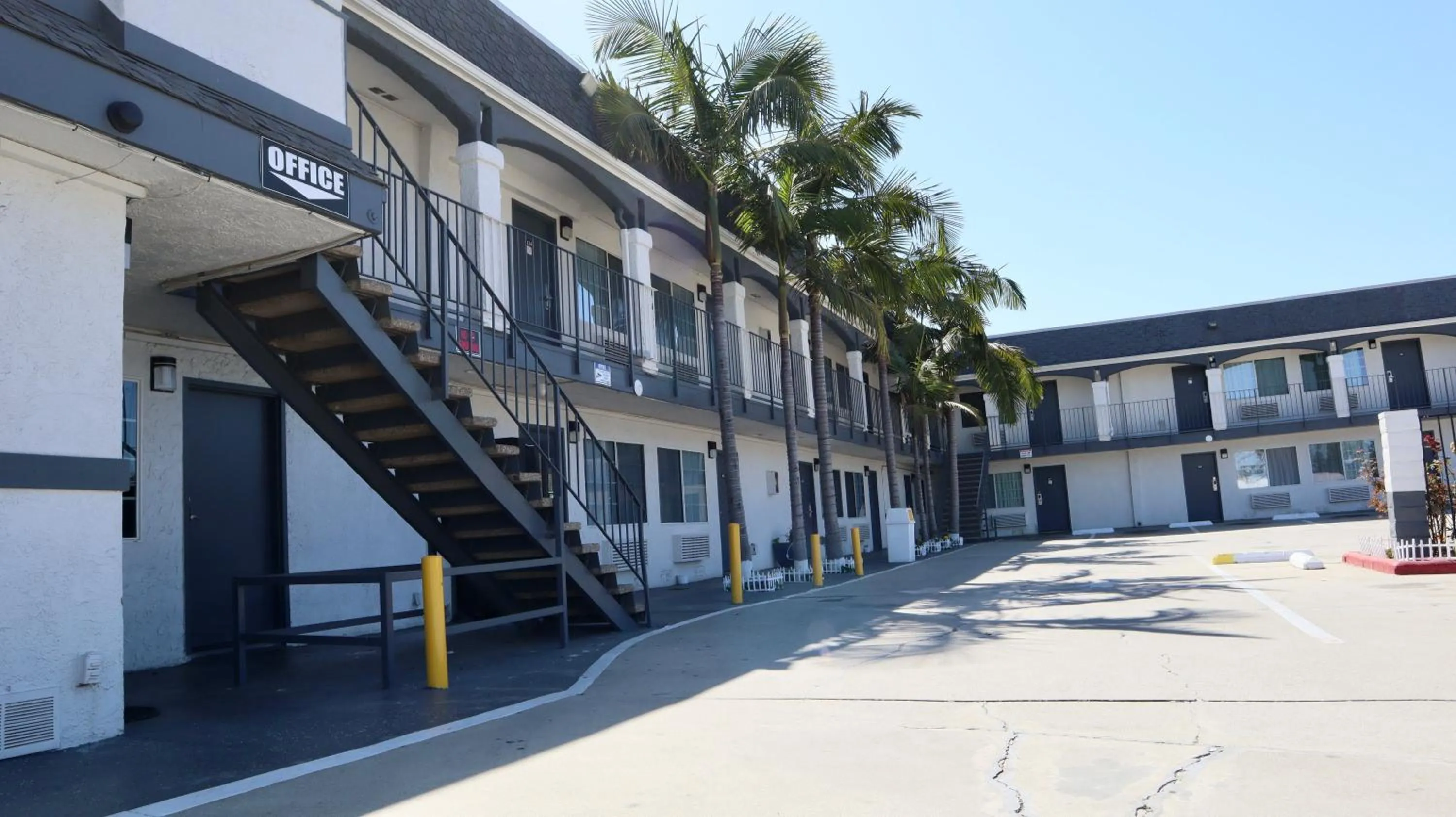 Property building in Value Inn Bellflower