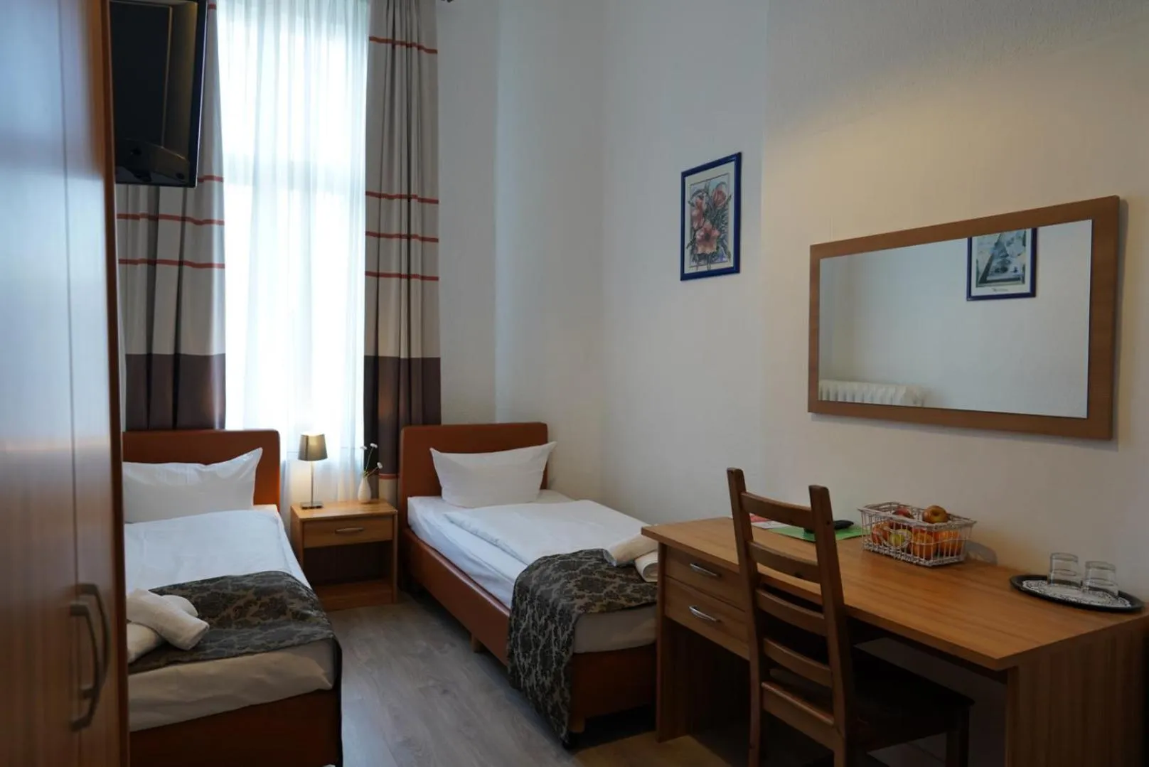 Photo of the whole room, Bed in City Pension Berlin