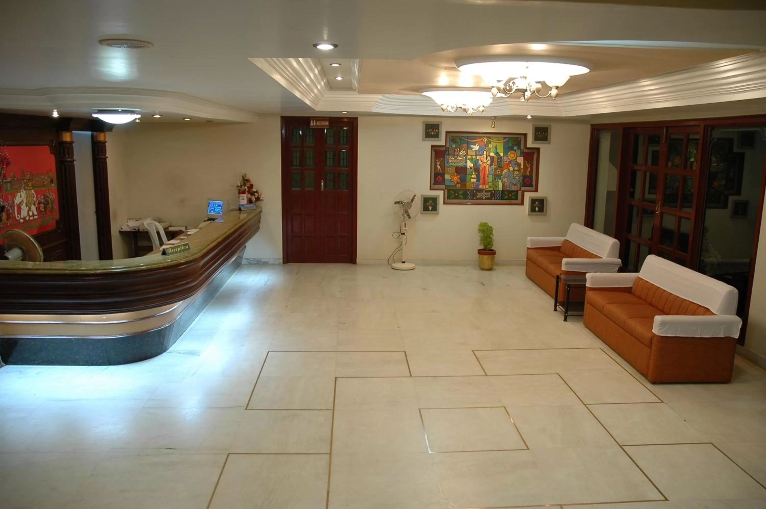 Lobby or reception in Hotel Gnanam