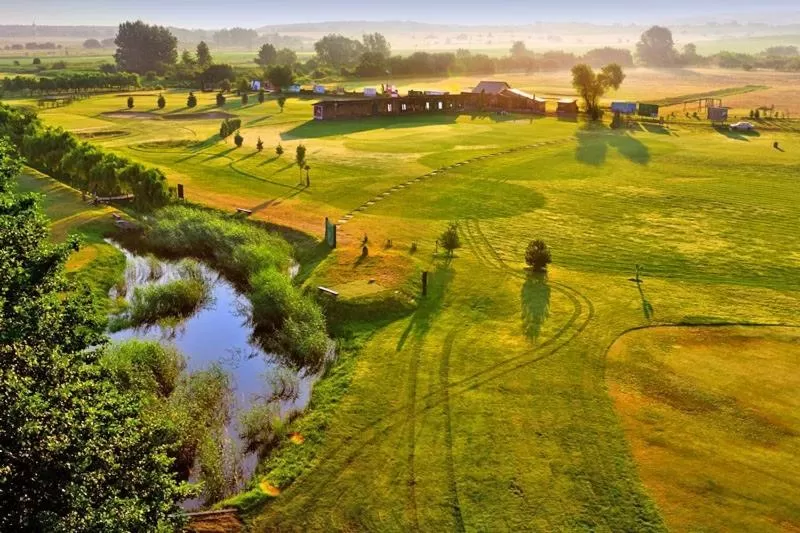 Golfcourse in Spa & Pool Apartment Hotel - Restaurant VILLA IVICA