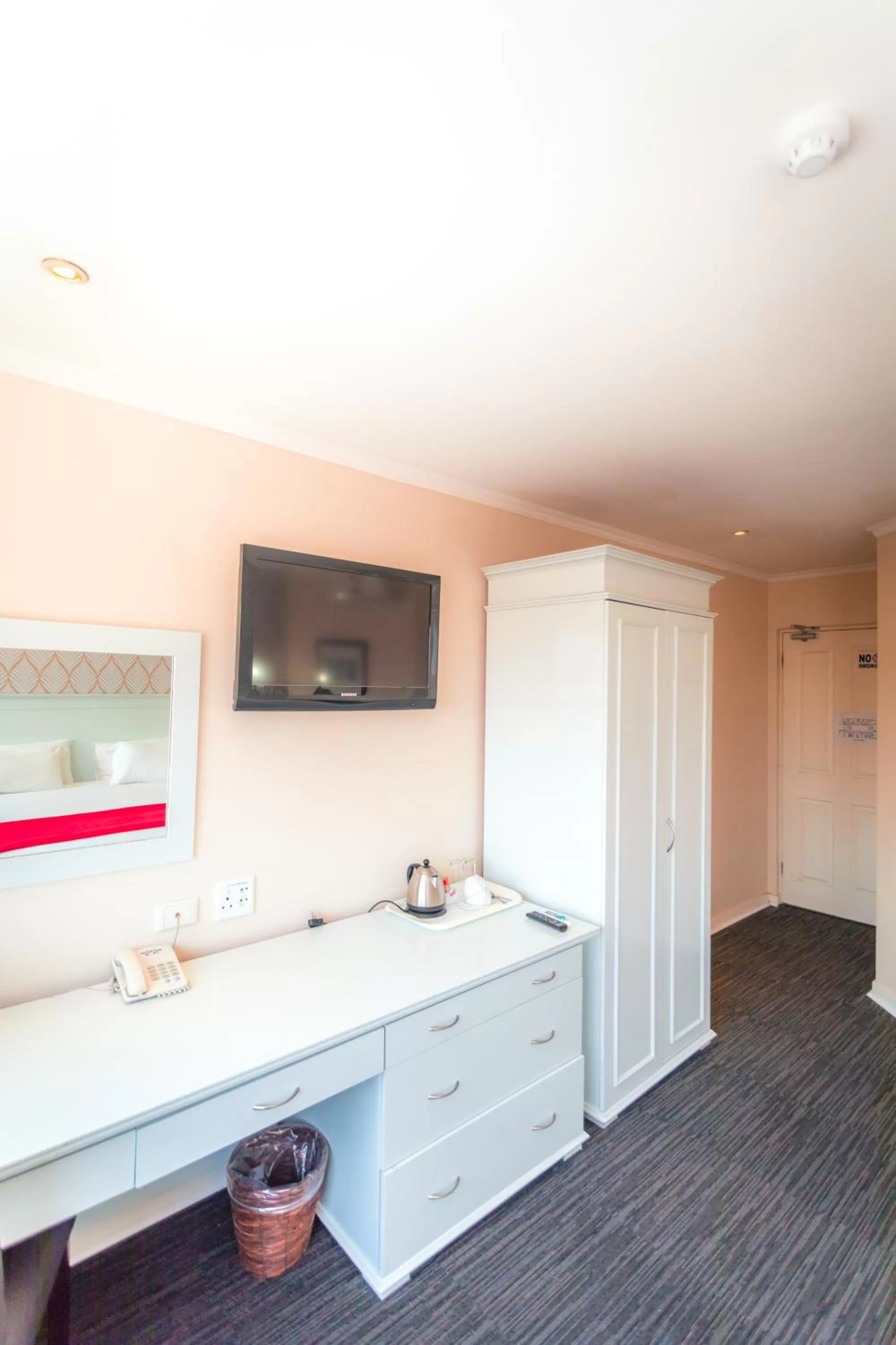 Bedroom in Florida Park Hotel, Florida Road