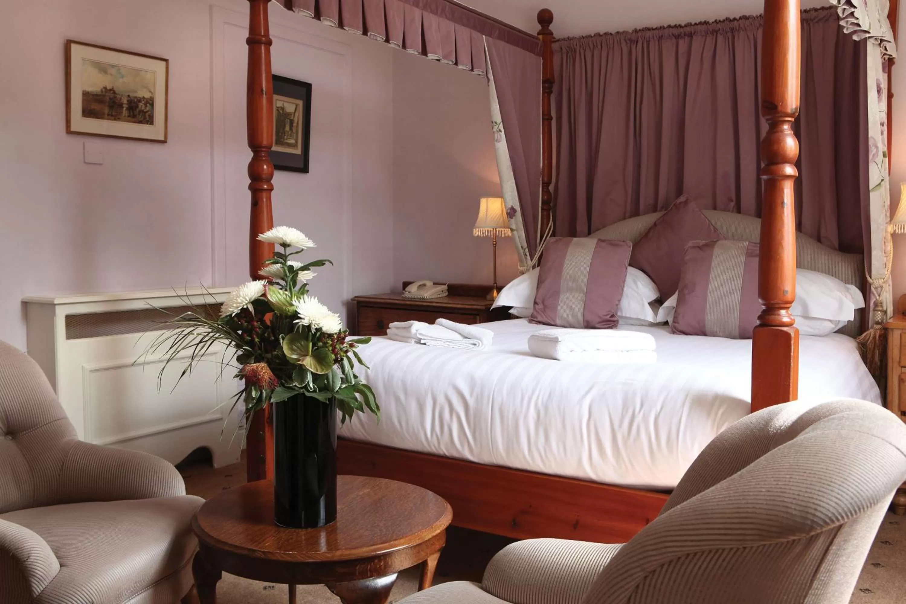 Photo of the whole room, Bed in Cambridge Quy Mill Hotel & Spa