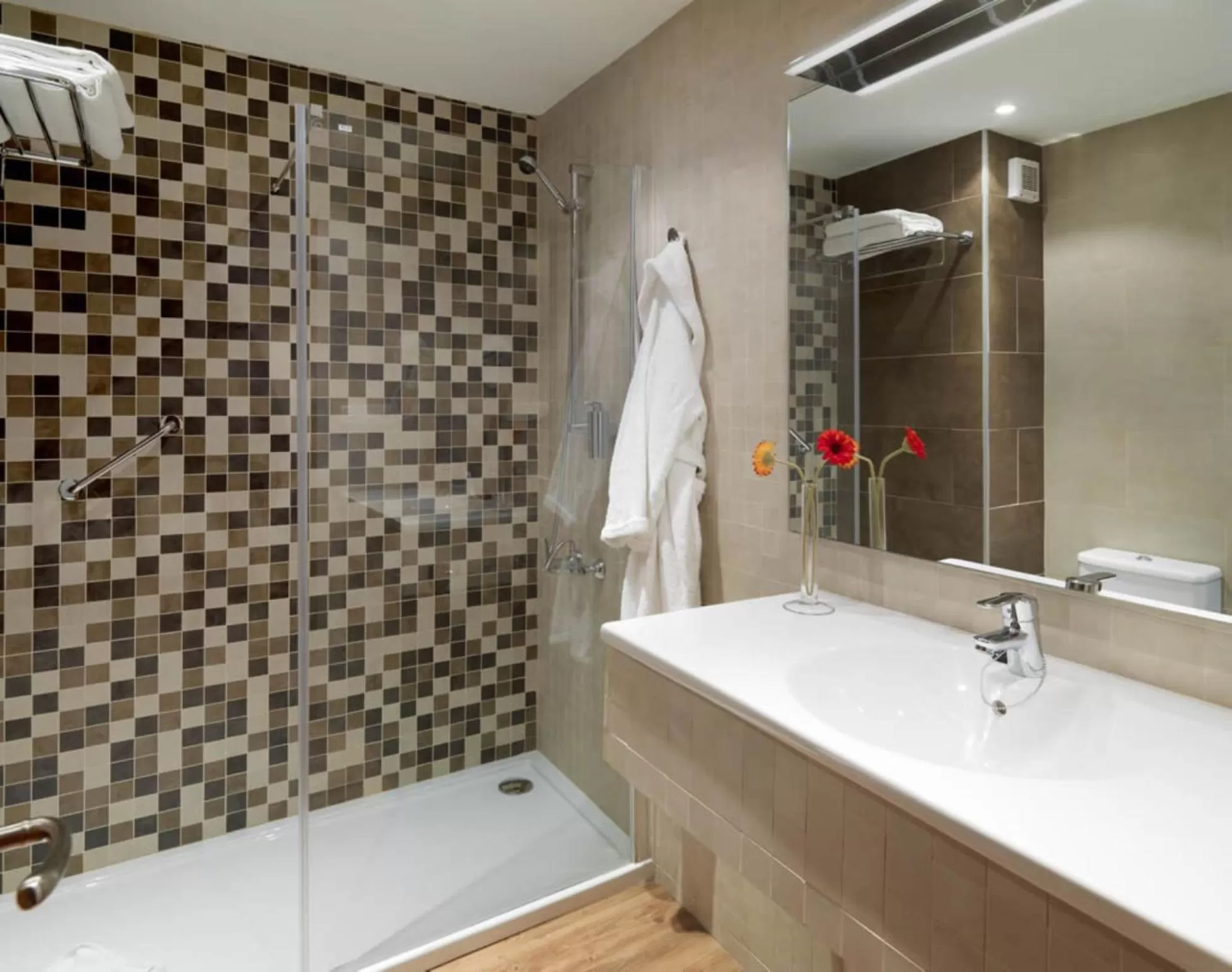 Bathroom in Regency Torviscas Apartments and Suites