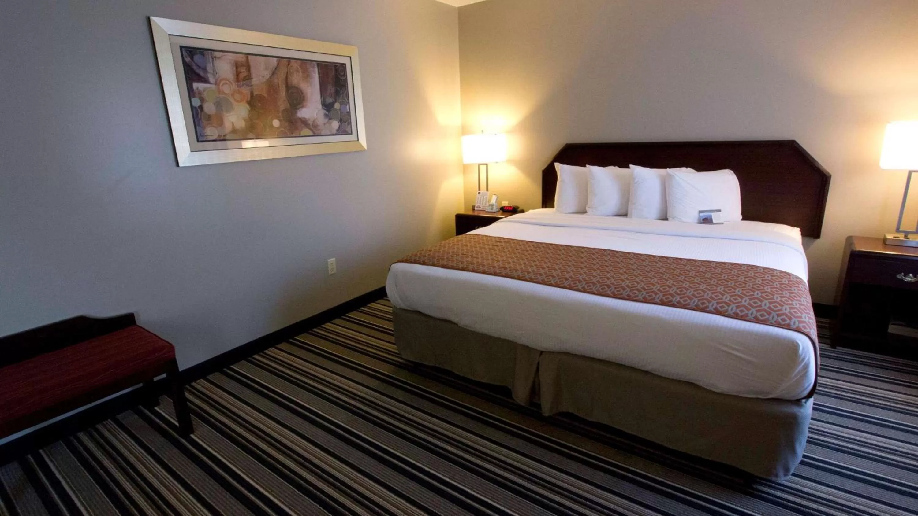 Photo of the whole room in Best Western Harrisburg Hershey