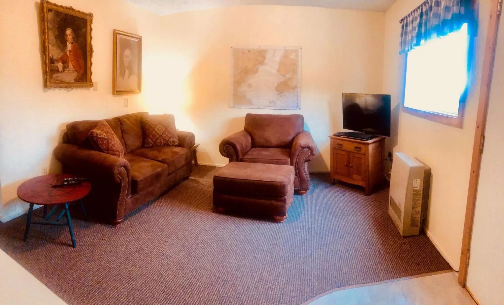 Seating Area in Driftwood Inn