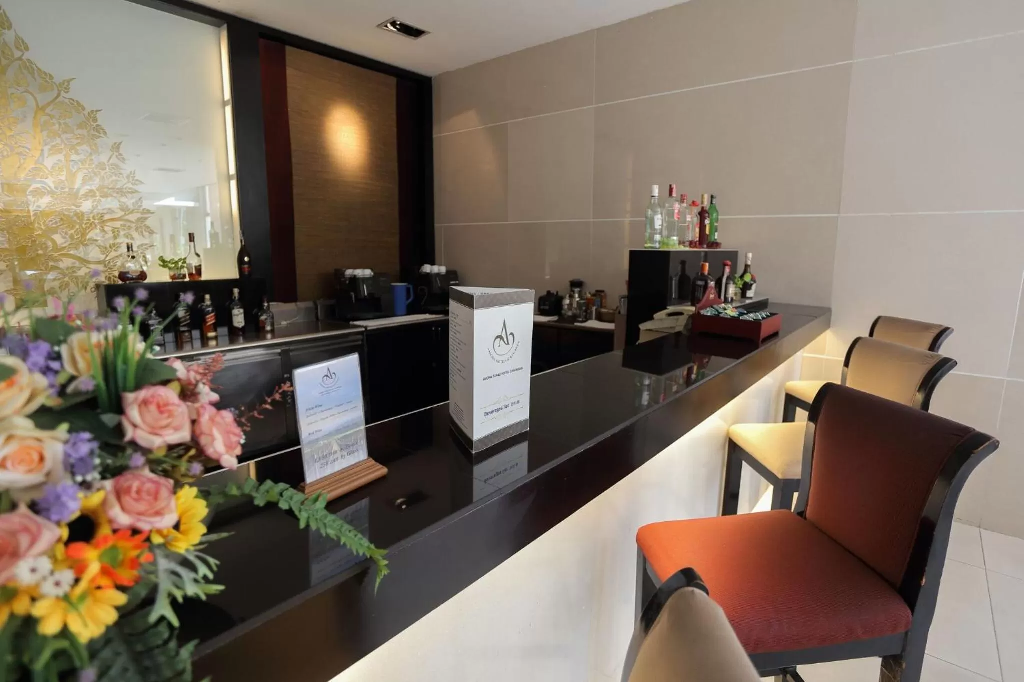 Lounge or bar in Amora Thapae Hotel Chiang Mai