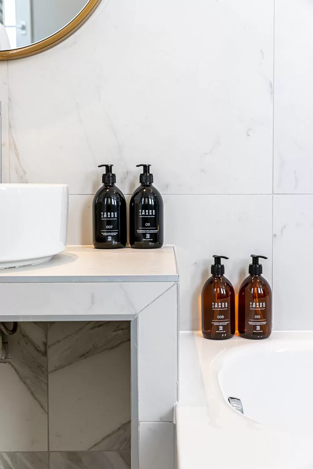 Shower in PLEY Hotel