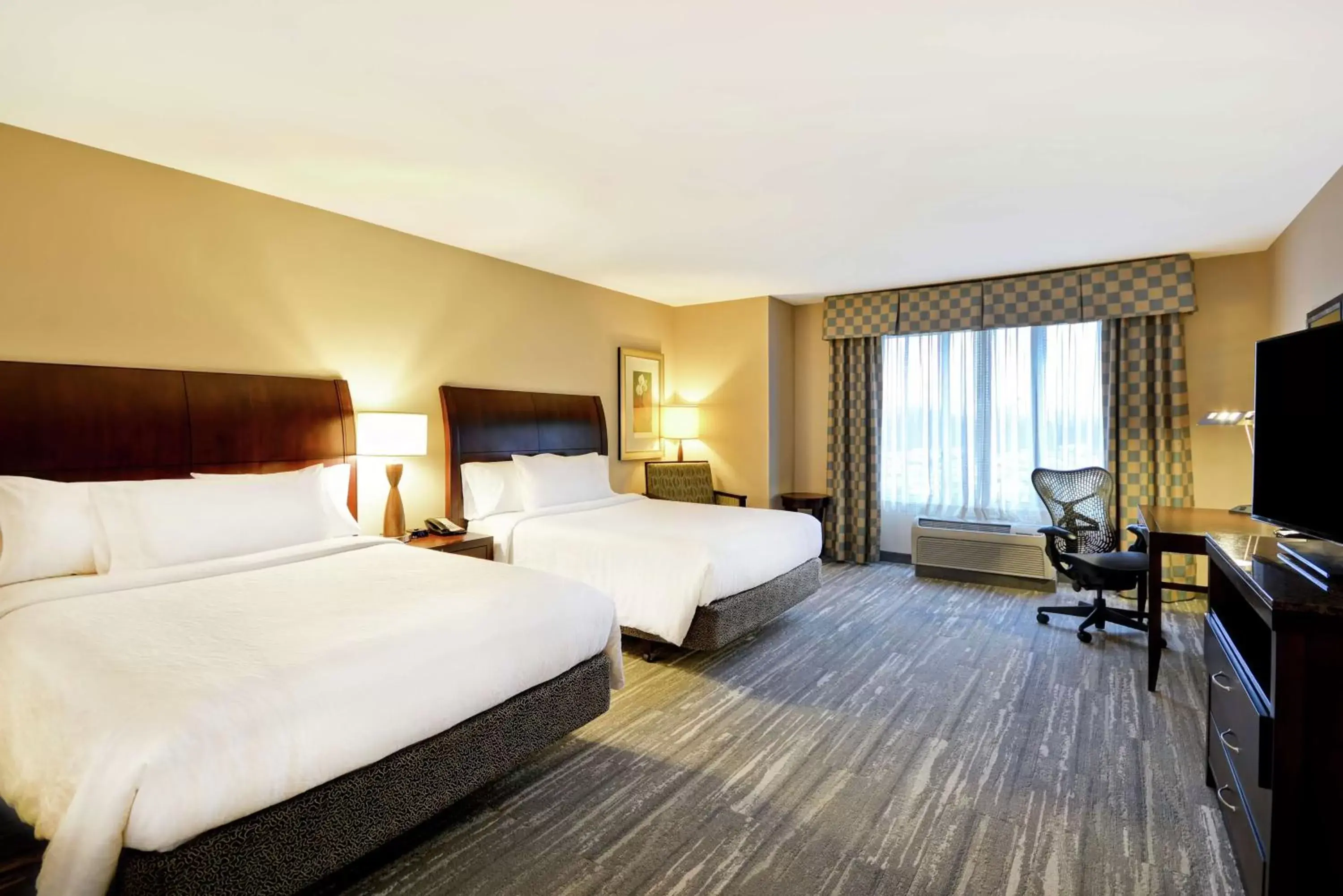 Queen Room with Two Queen Beds - Mobility and Hearing Access in Hilton Garden Inn Ridgefield Park Queen Room with Two Queen Beds - Mobility and Hearing Access in Hilton Garden Inn Ridgefield Park