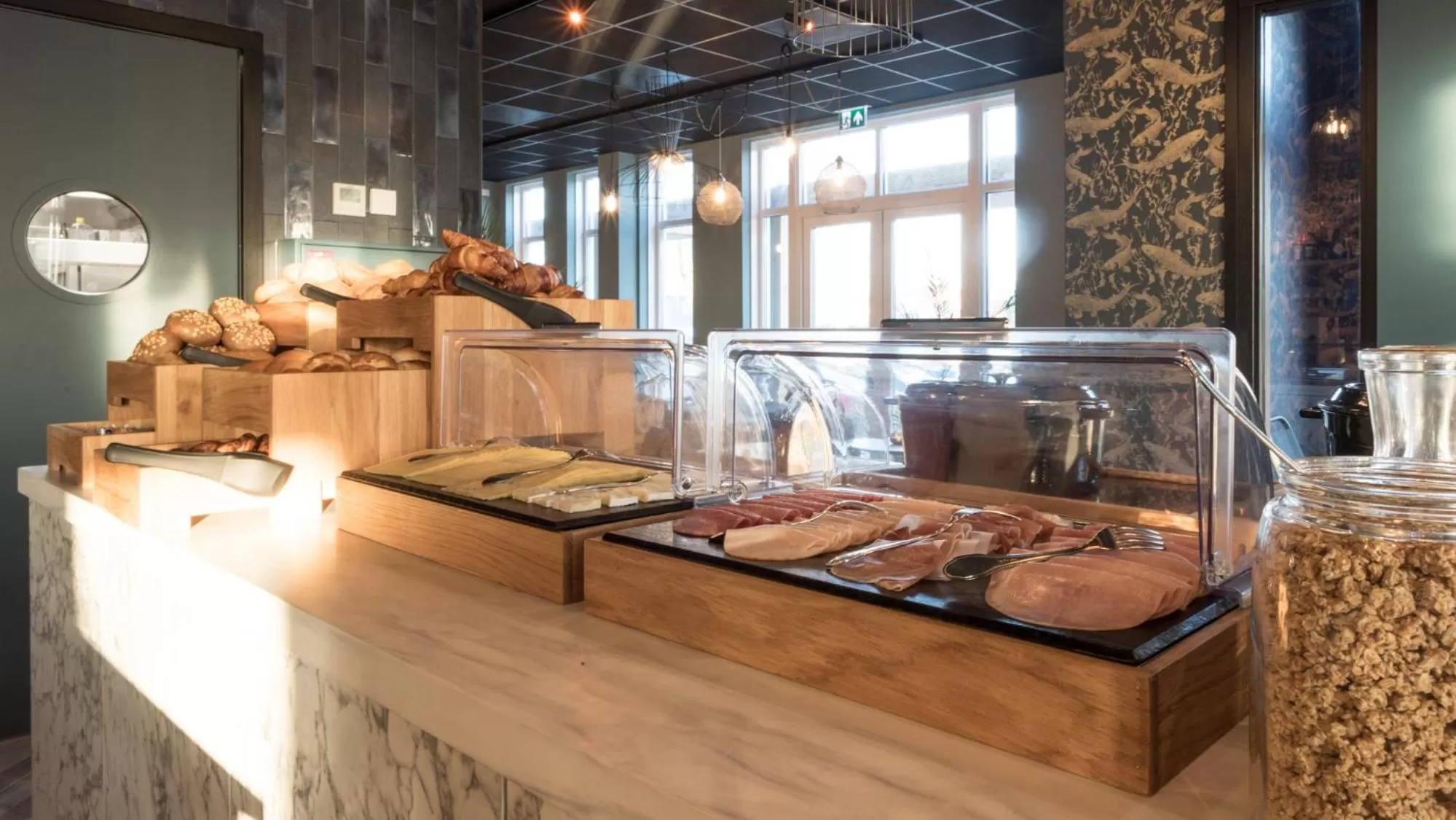 Buffet breakfast, Food in Hotel Kaap West I Kloeg Collection