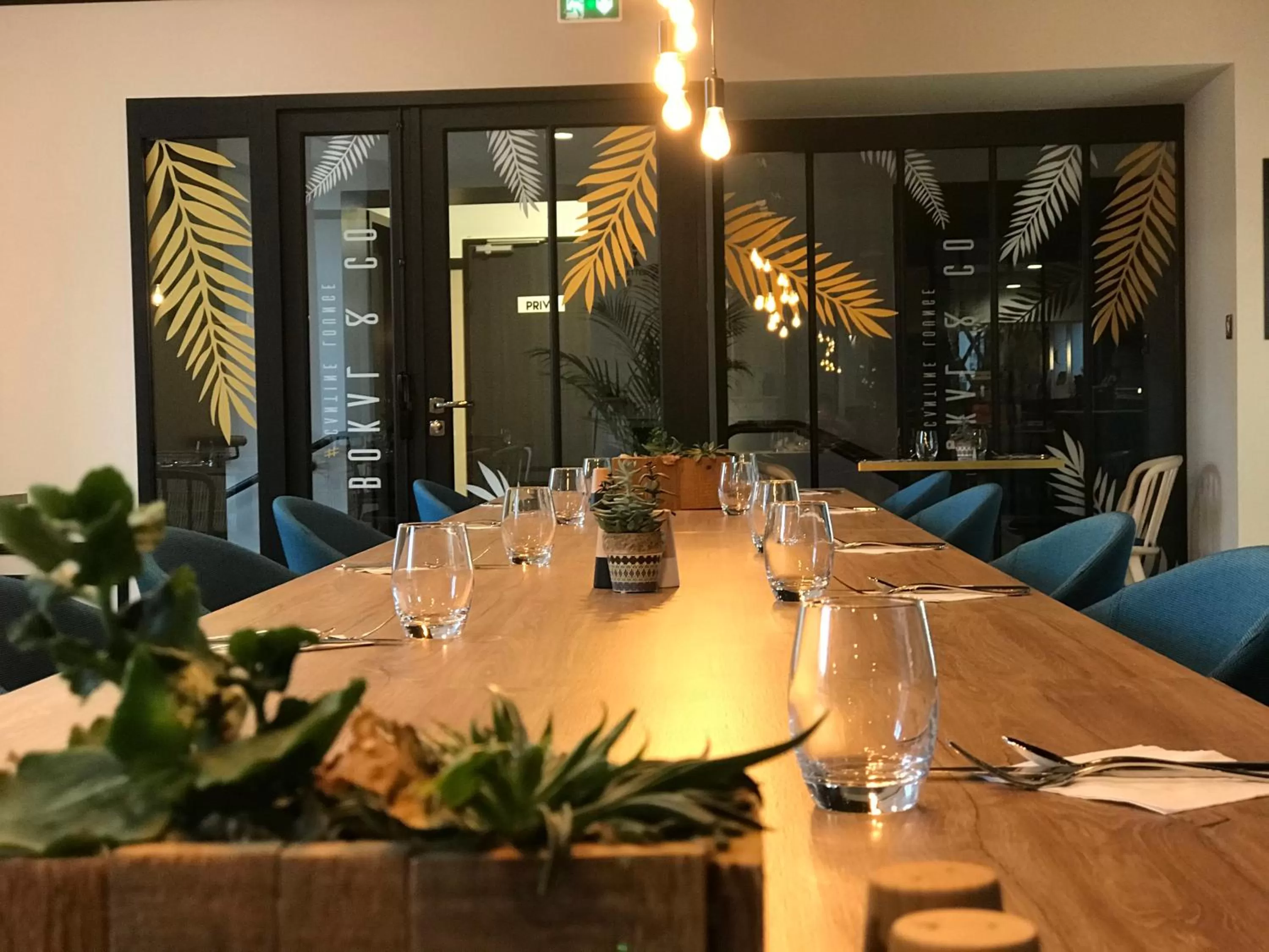 Restaurant/places to eat in Le Magic Hôtel & Spa