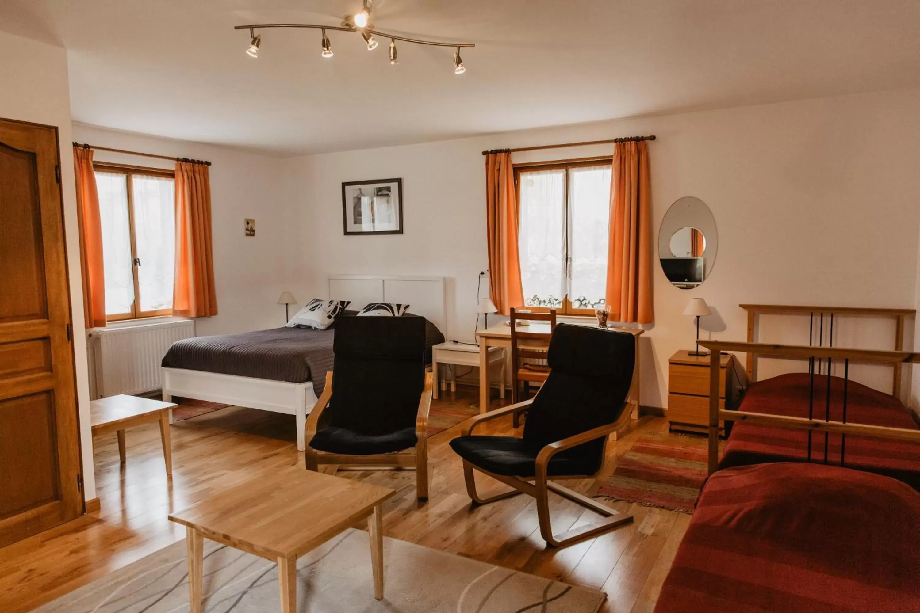 Family Room in Hôtel Les Charmilles de Mormal Family Room in Hôtel Les Charmilles de Mormal