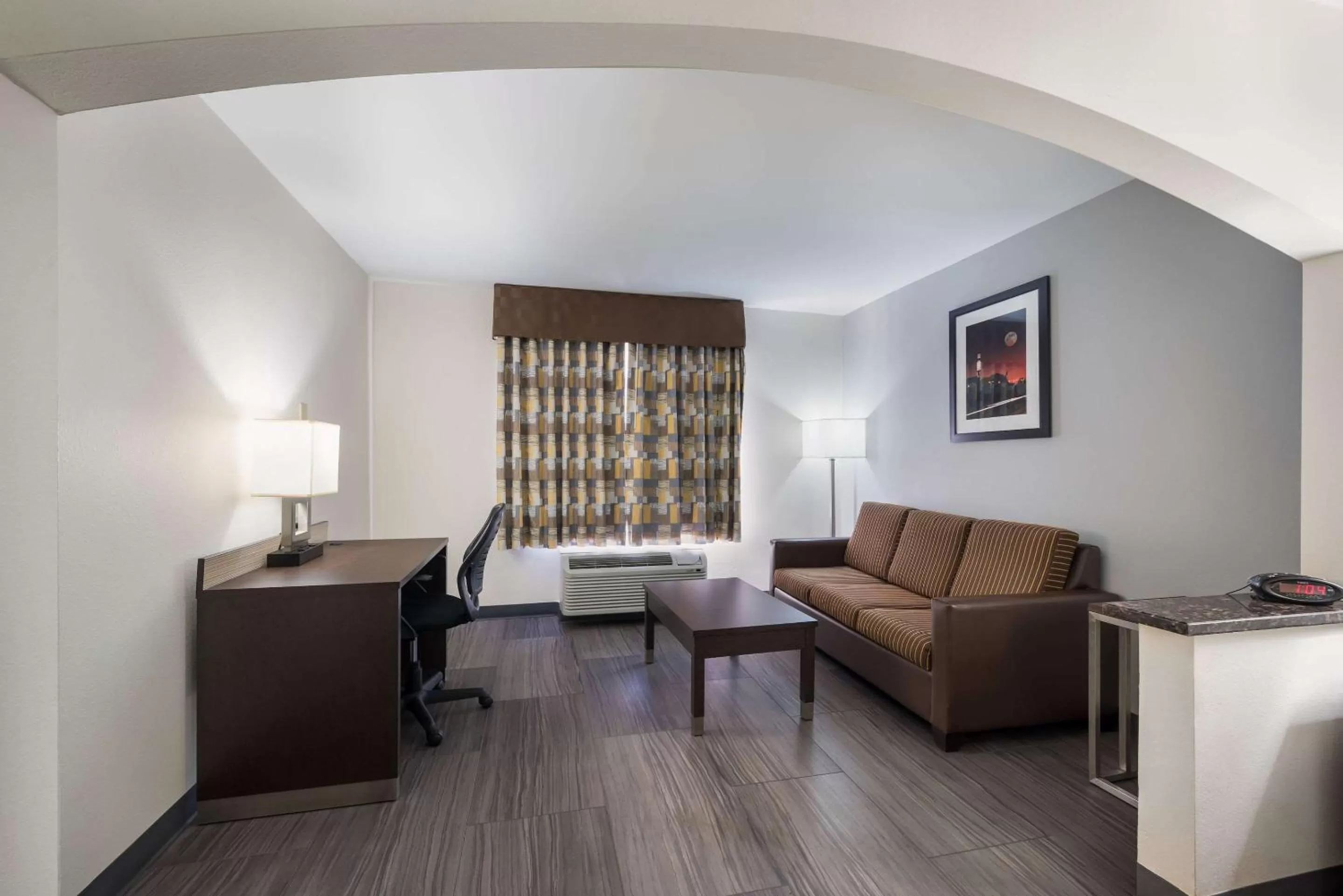 Photo of the whole room in Quality Inn & Suites Huntsville Research Park Area