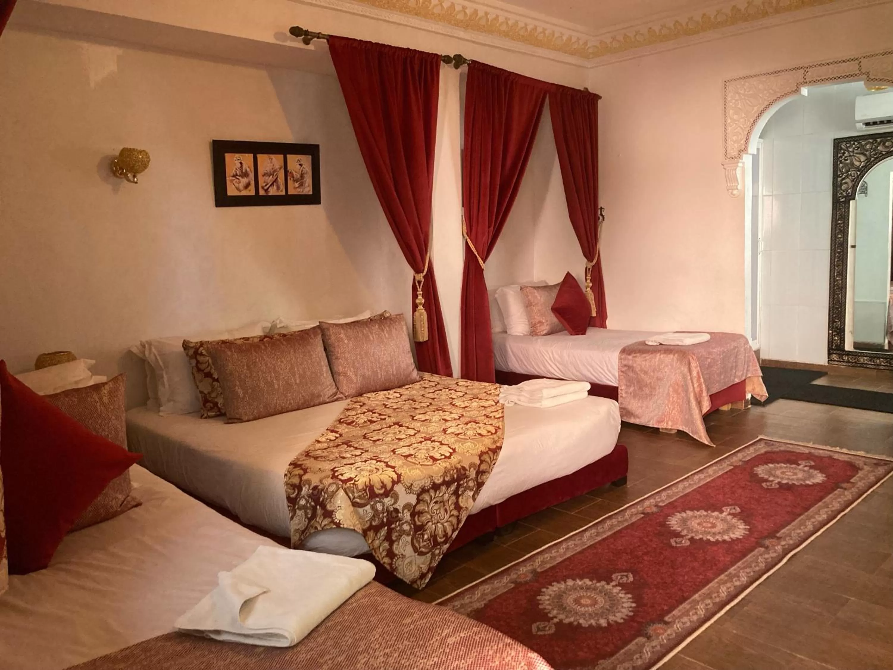 Bedroom, Bed in Riad Hamdani