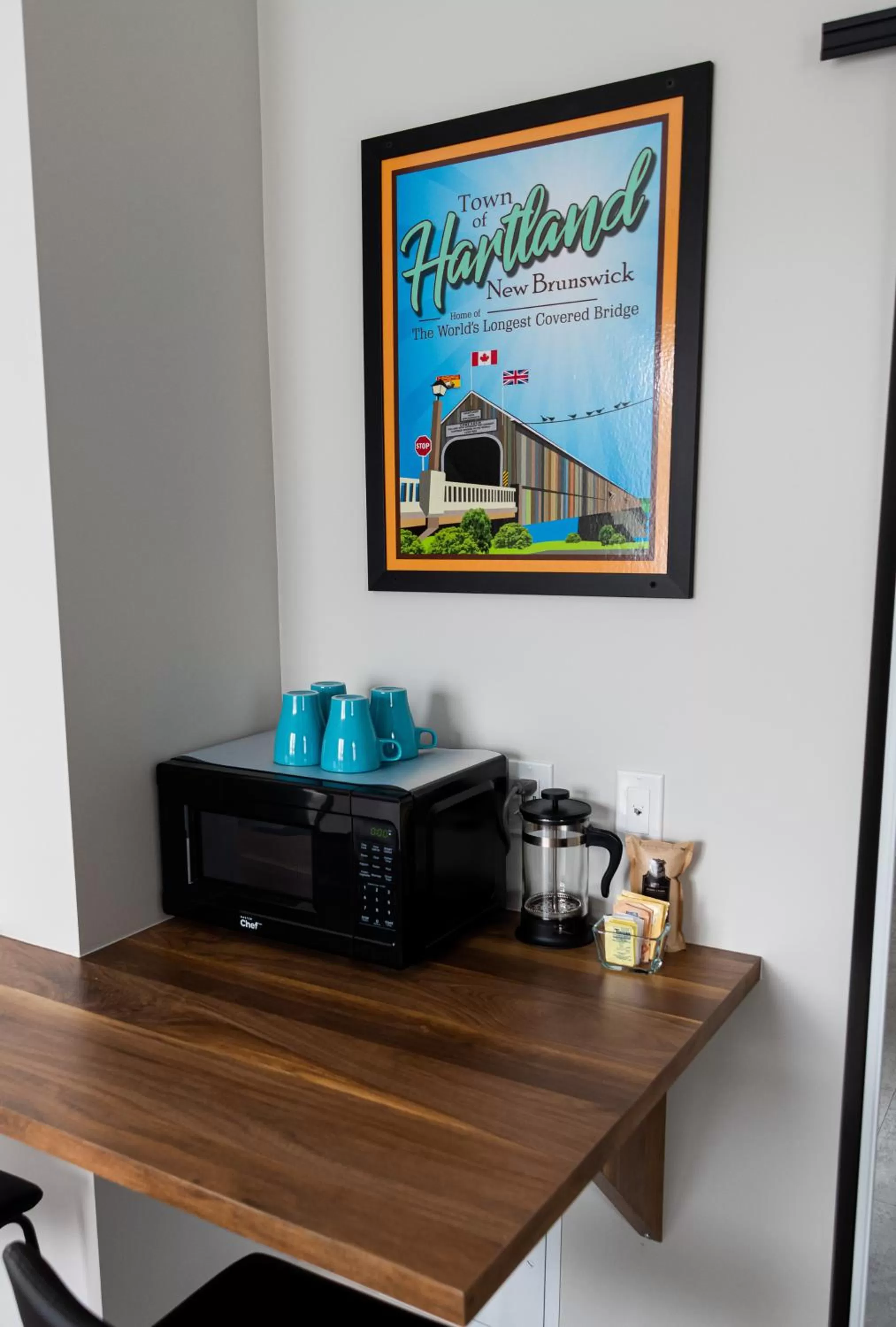 Coffee/tea facilities in Morel Executive Suites