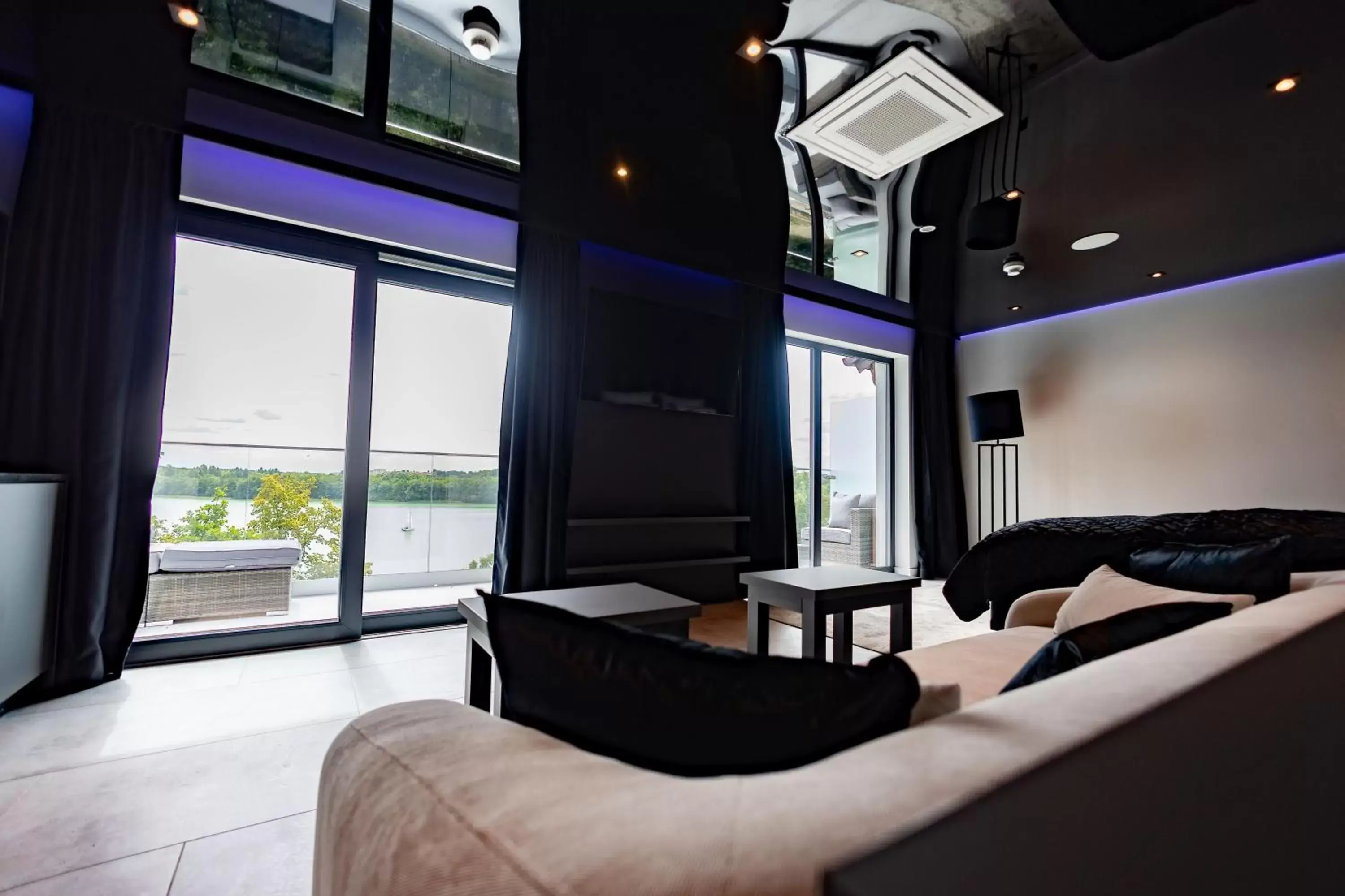 Junior Suite with Balcony in Hotel Mazuria Country & SPA Junior Suite with Balcony in Hotel Mazuria Country & SPA