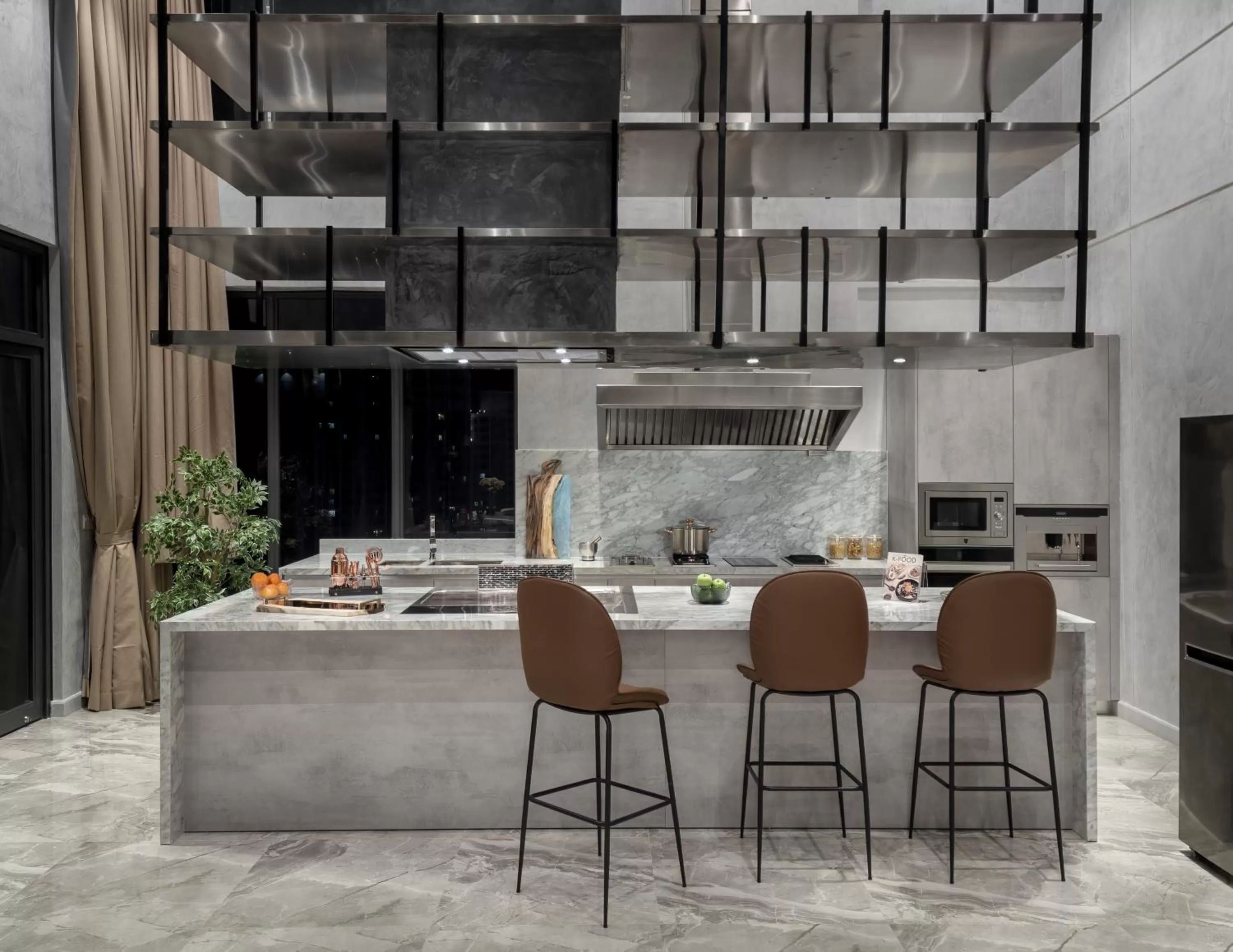 Dining area in The Peninsula Phnom Penh