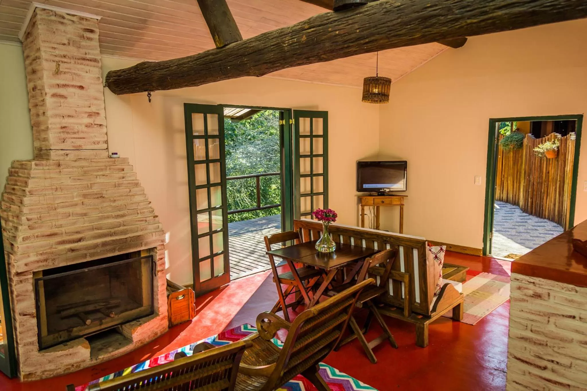 TV/Entertainment Center in Pousada Serra do Luar