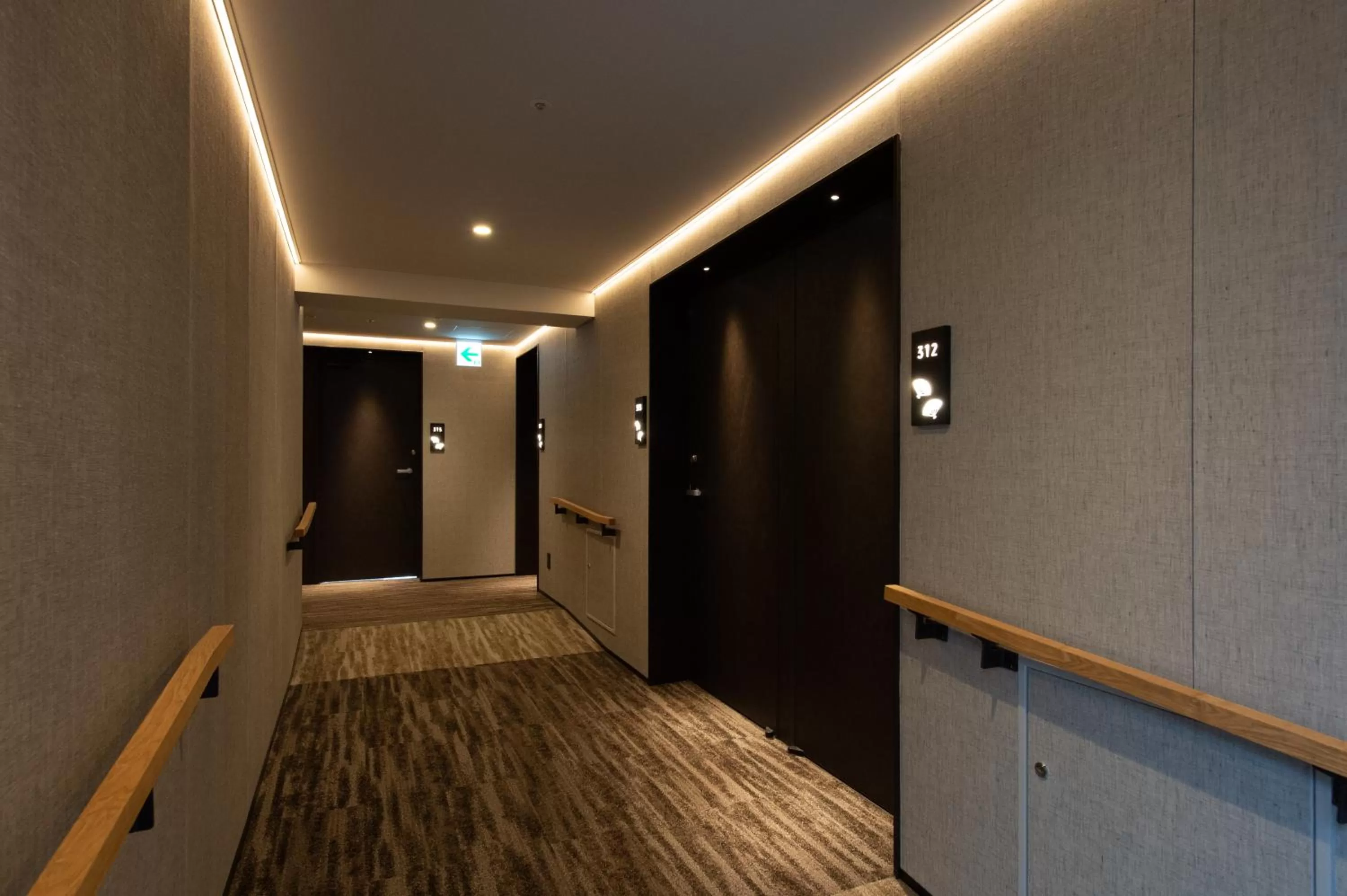 Photo of the whole room in Belmont Hotel